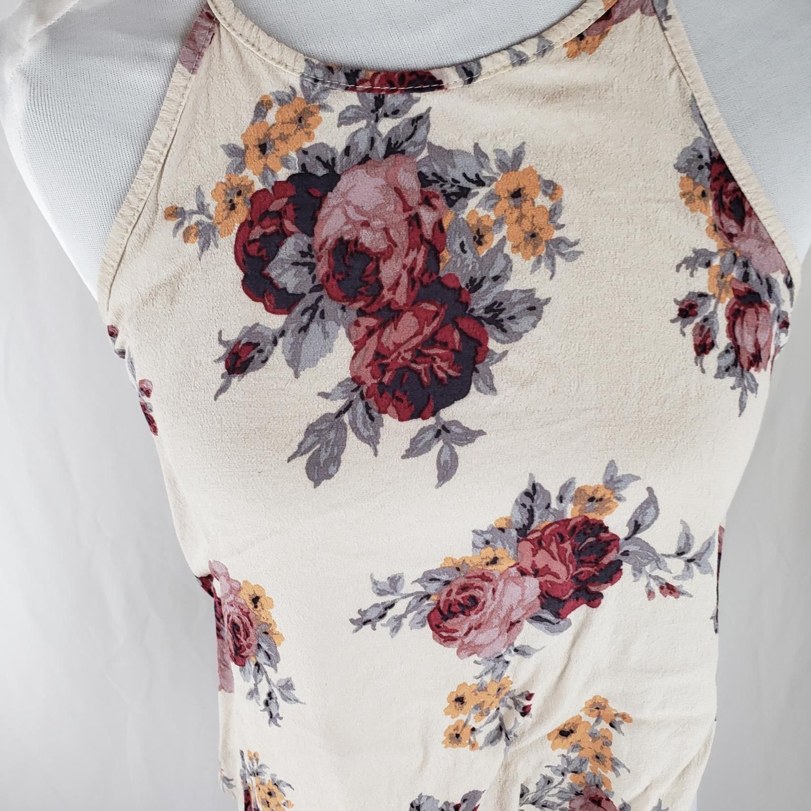 Designer Don't Ask Why Made in Italy Floral Halter Top One Size (S-M) Size ONE SIZE - 2 Thumbnail