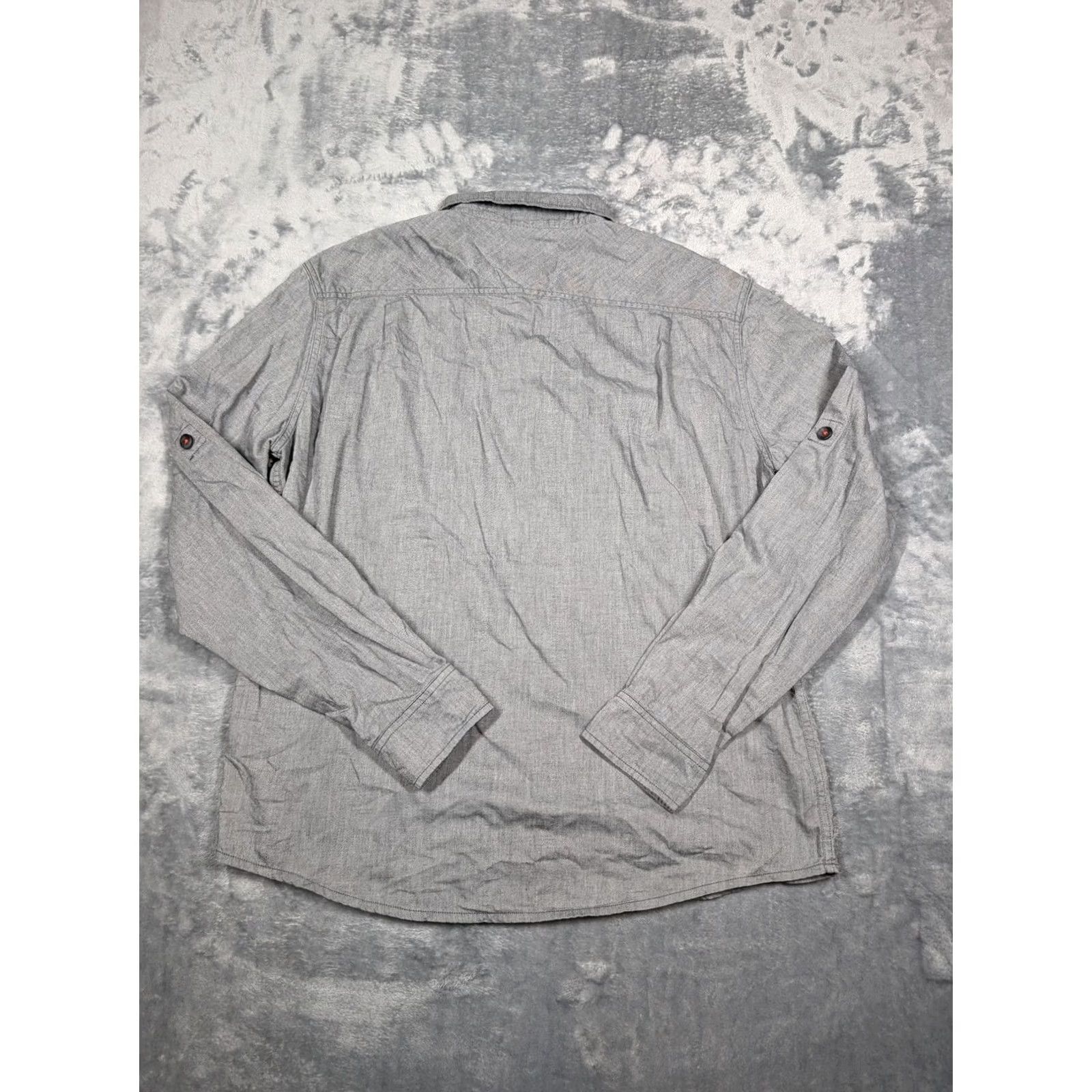 Vintage Quechua Shirt Mens L Gray Button-Down Long Sleeve Chambray Easy Care Hiking Regular Size Size US L / EU 52-54 / 3 - 7 Thumbnail