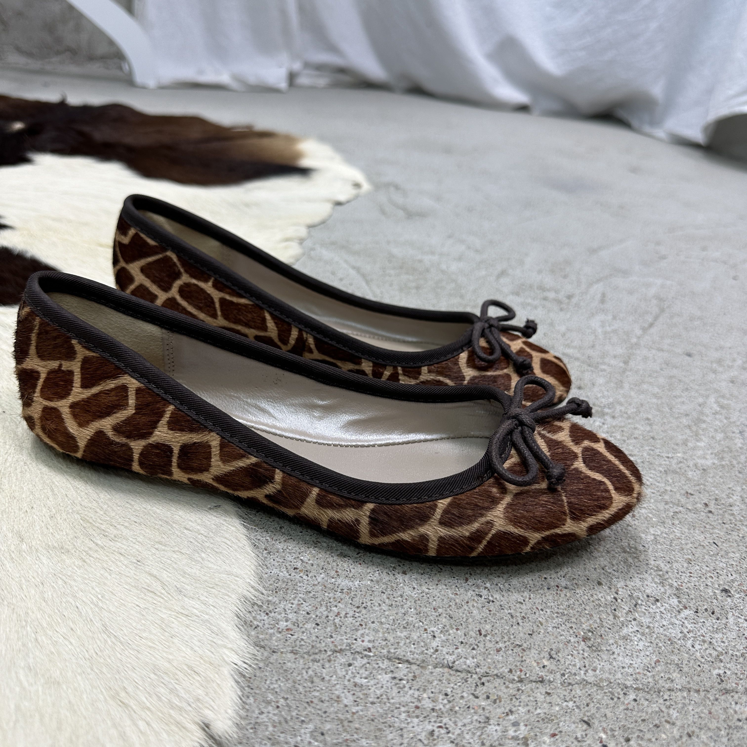Vintage Vintage Avant Garde Leather Cheetah Pony Hair Ballerinas 00s Size US 6 / IT 36 - 3 Thumbnail