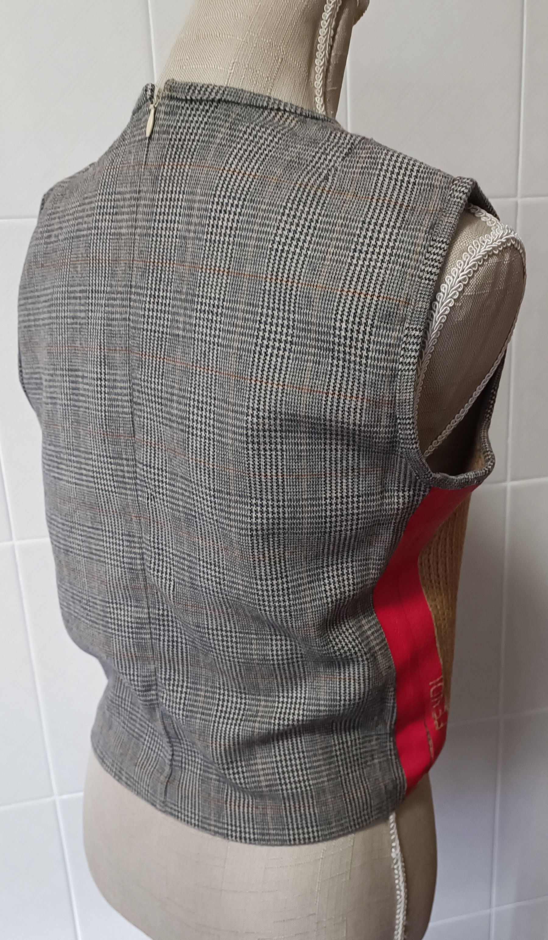 Fendi Top - Camel wool knit front / Prince of Wales check back. Size M / US 6-8 / IT 42-44 - 10 Thumbnail