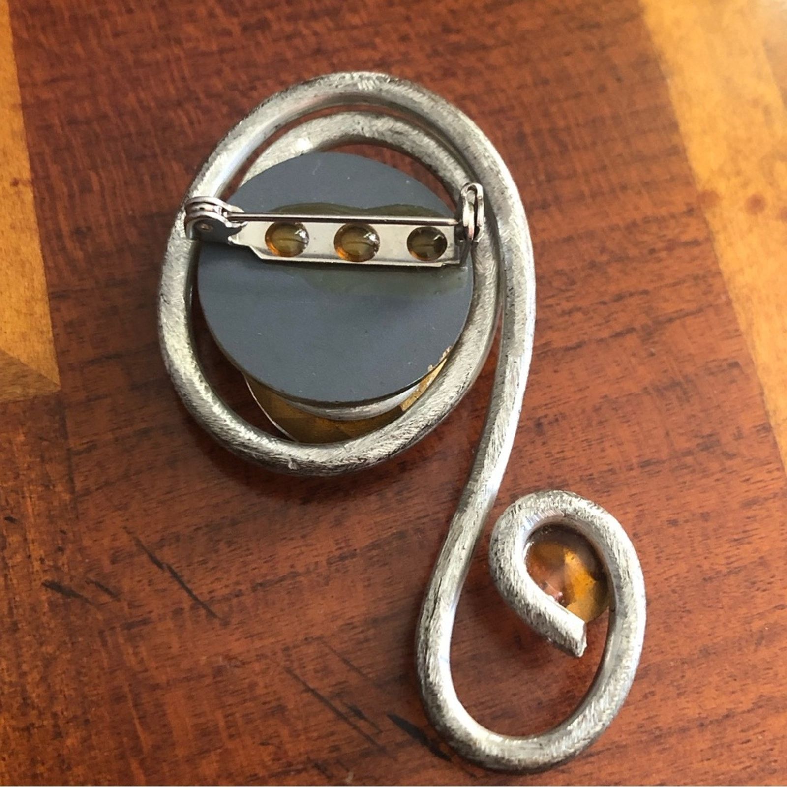 Vintage Vintage heavy silver metal glass stone swirl brooch pin Size ONE SIZE - 2 Thumbnail