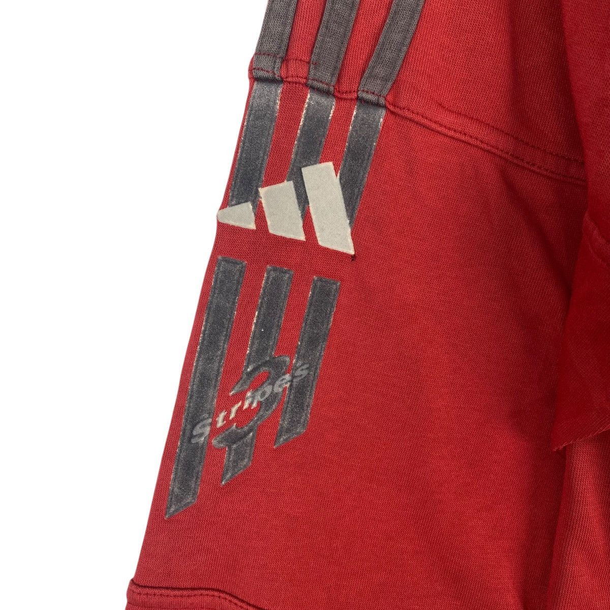 Adidas Vintage Adidas Embroidery Crewneck Sweatshirt Black/Red Size US L / EU 52-54 / 3 - 5 Thumbnail