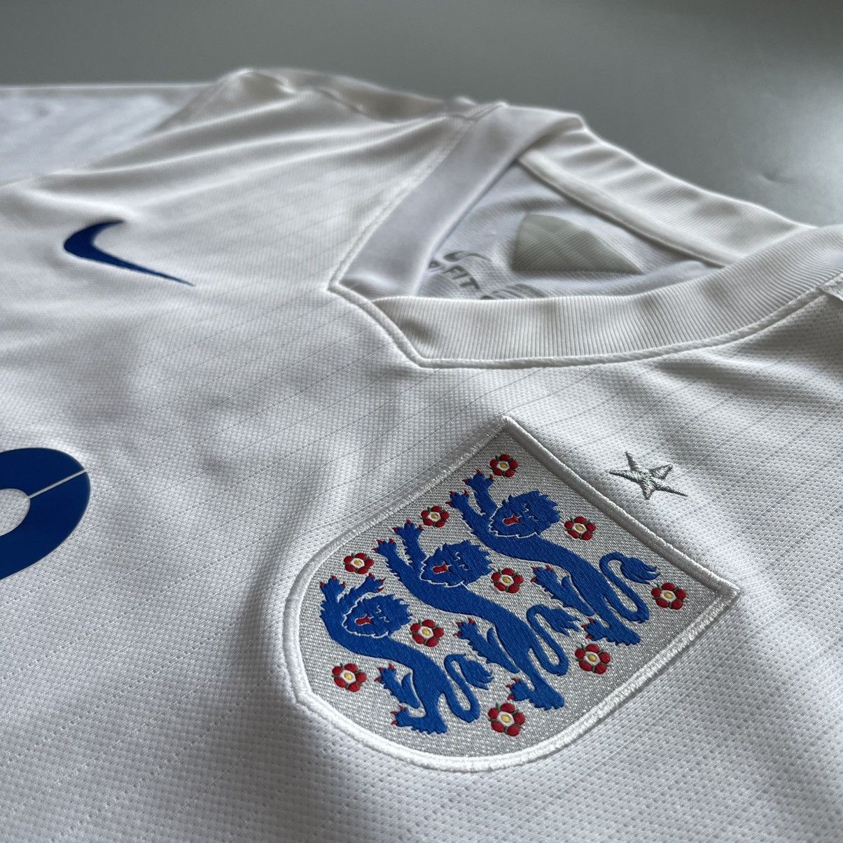 Nike × Vintage ENGLAND NIKE 2014 WORLD CUP SOCCER HOME PLAYER ISSUE JERSEY Size US M / EU 48-50 / 2 - 4 Thumbnail