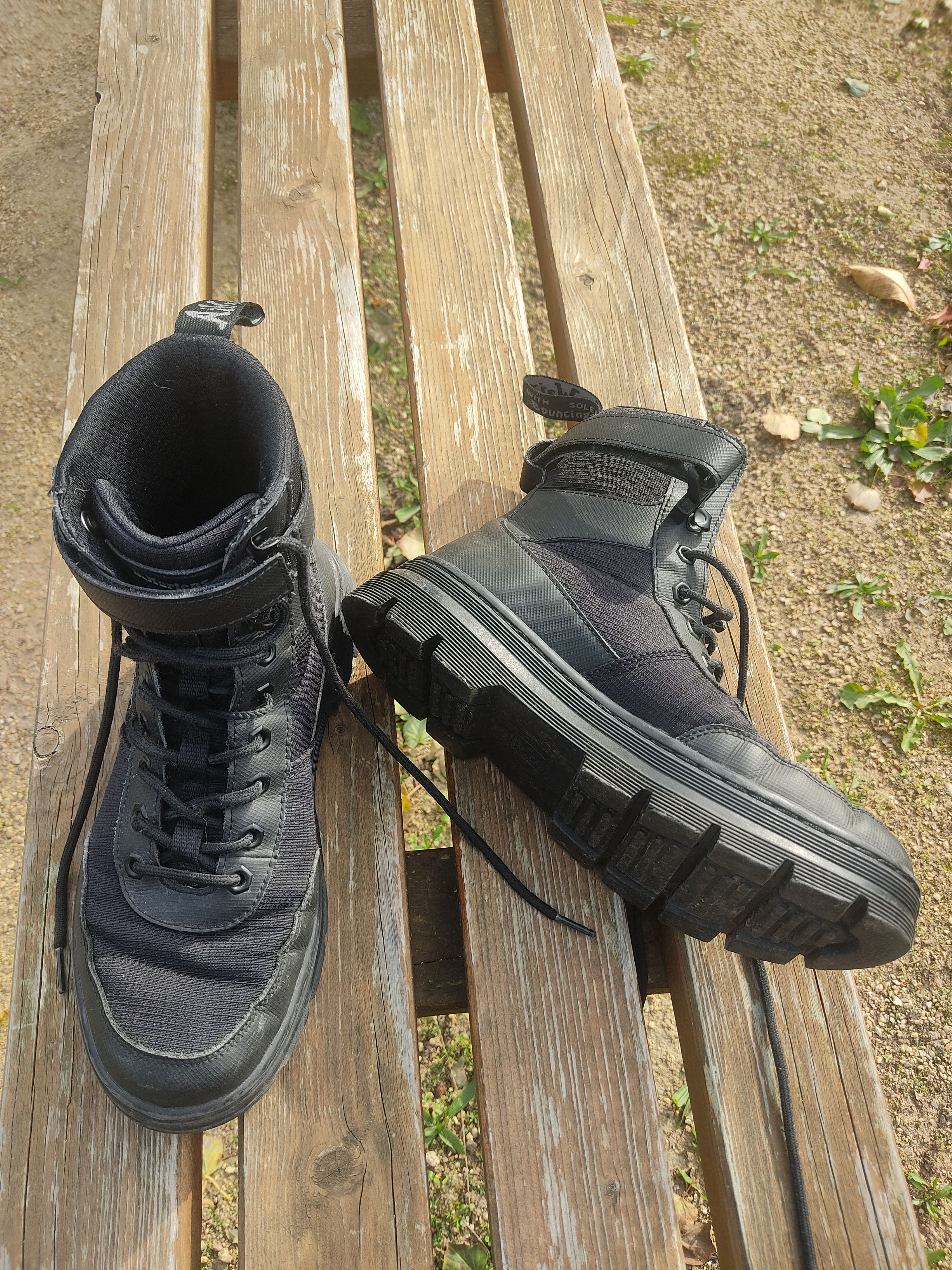 Dr. Martens Dr. Martens Combs Tech Boots – Size 41 Size US 11 / IT 41 - 7 Thumbnail