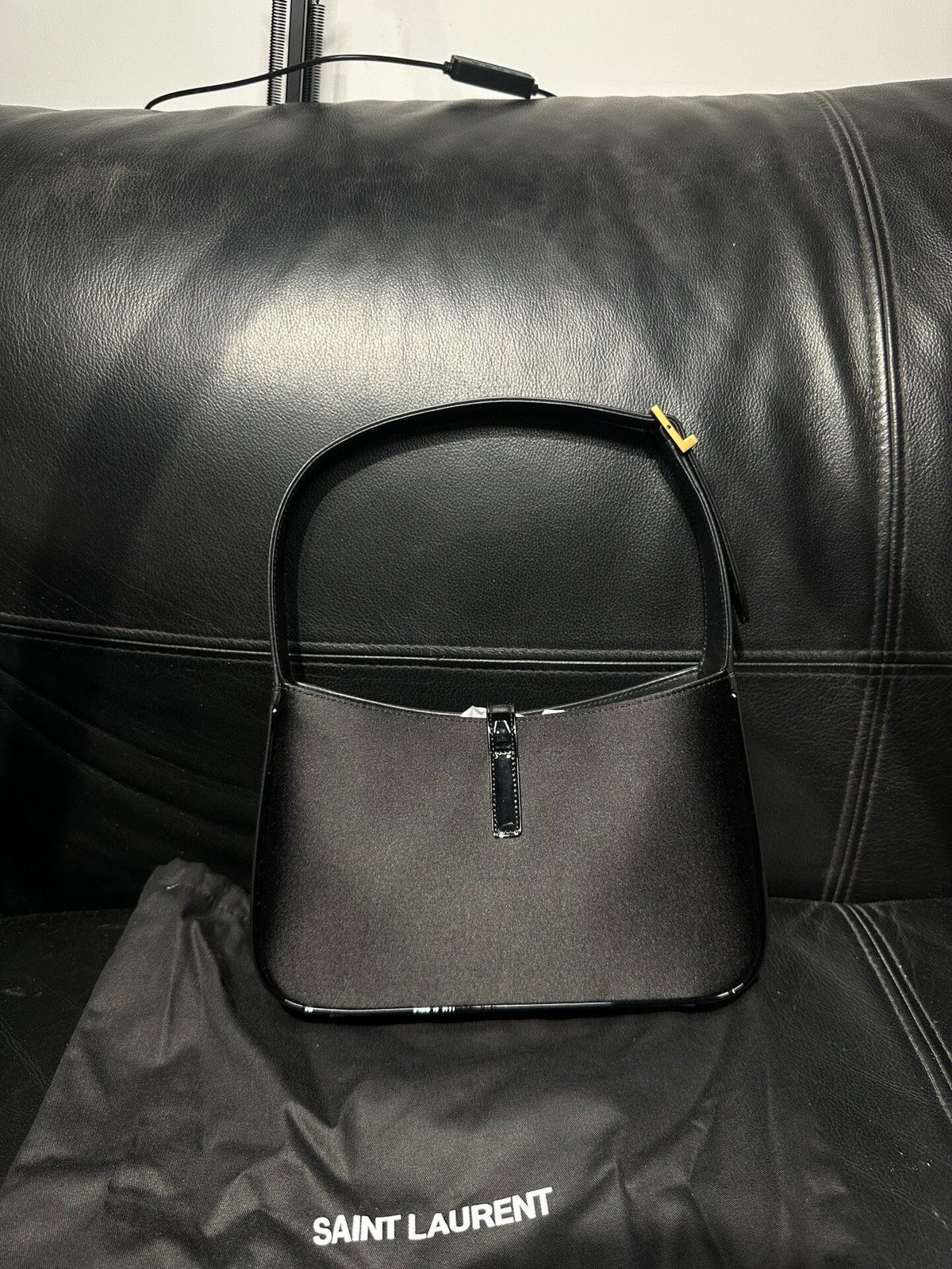 Saint Laurent Paris Saint Laurent Black Fabric Hobo Shoulder Bag AAAA7 Size ONE SIZE - 4 Thumbnail
