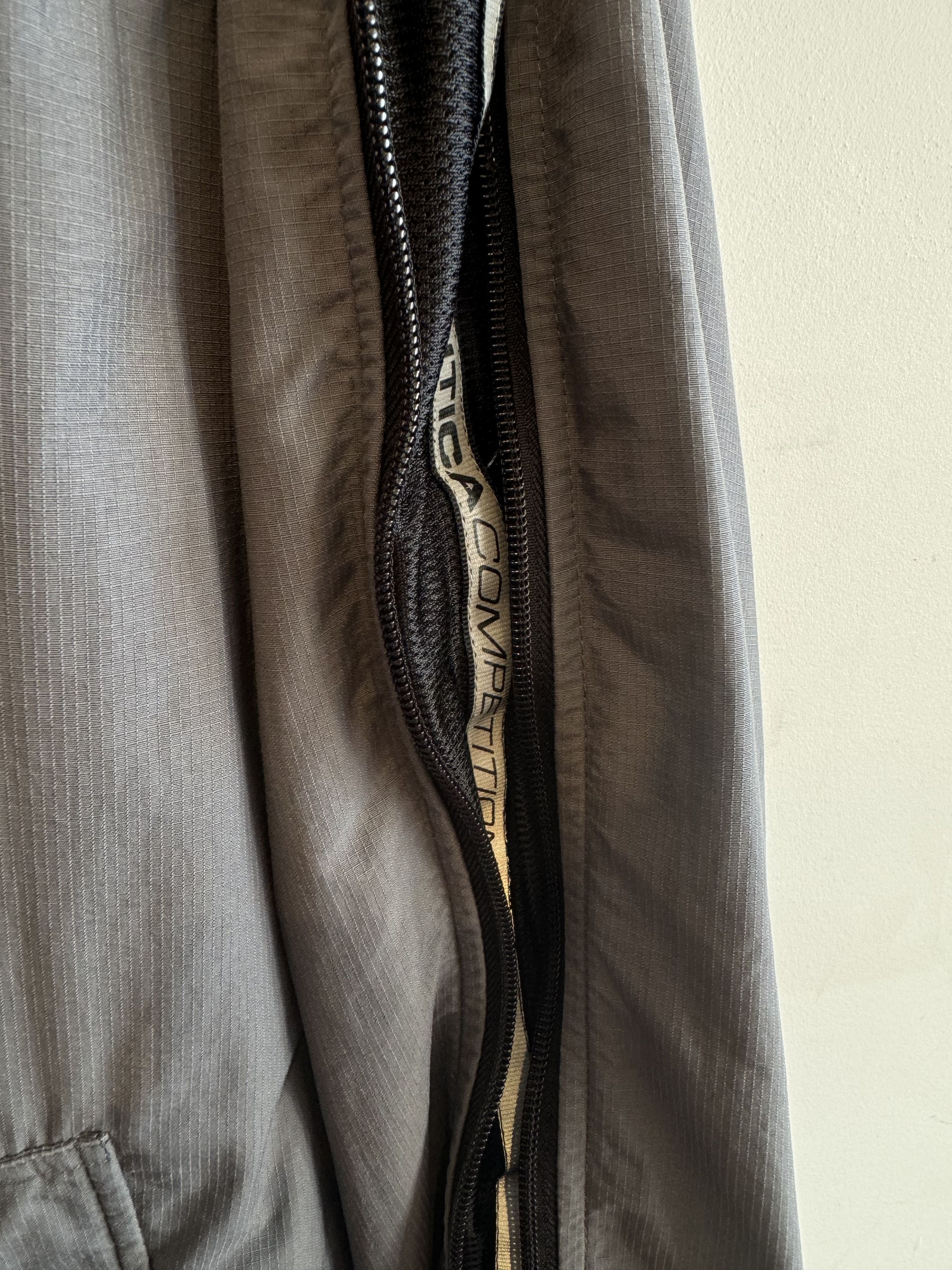 Nautica × Vintage y2k 00s Nautica Windbreaker Reflective Size L Size US L / EU 52-54 / 3 - 4 Thumbnail