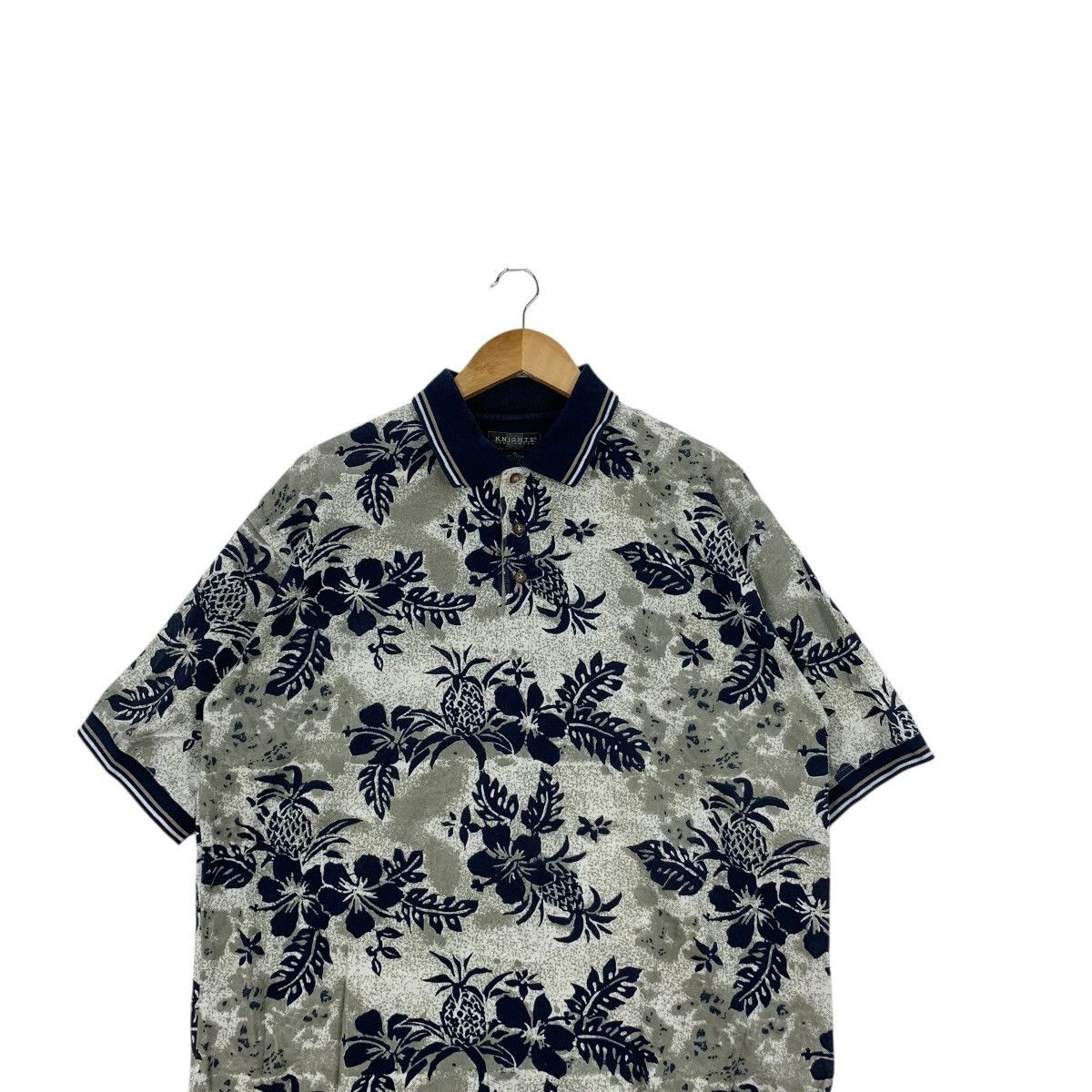 Vintage Vintage KNIGHTS SPORTSWEAR HAWAII Pineapple AOP Polo Tee Size US XL / EU 56 / 4 - 2 Thumbnail