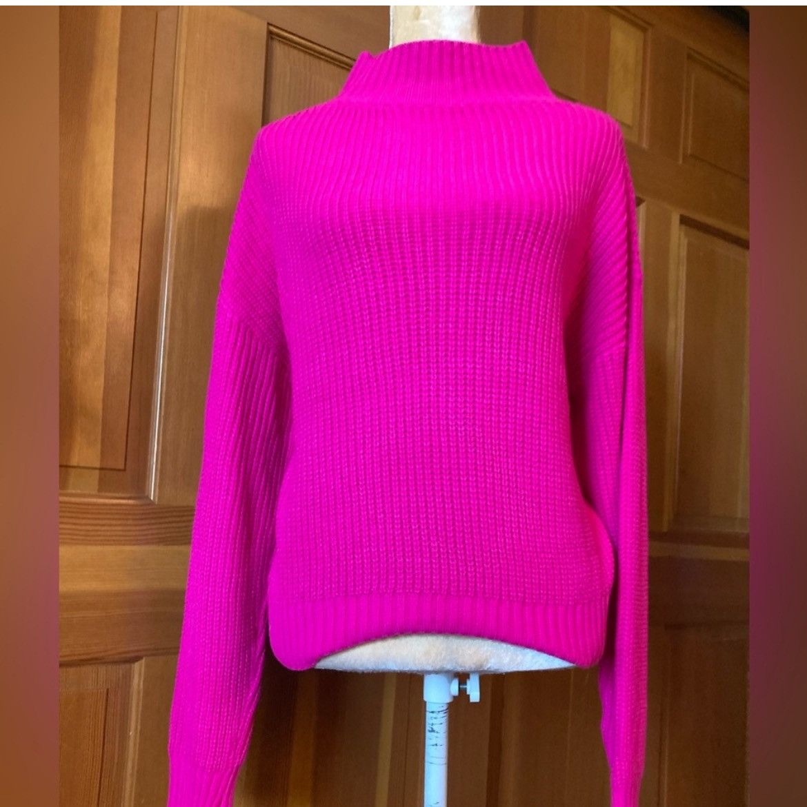 Designer × Other NWT, Lavishly Paris Ribbed Knit Mock Neck Sweater. Size M / US 6-8 / IT 42-44 - 7 Thumbnail