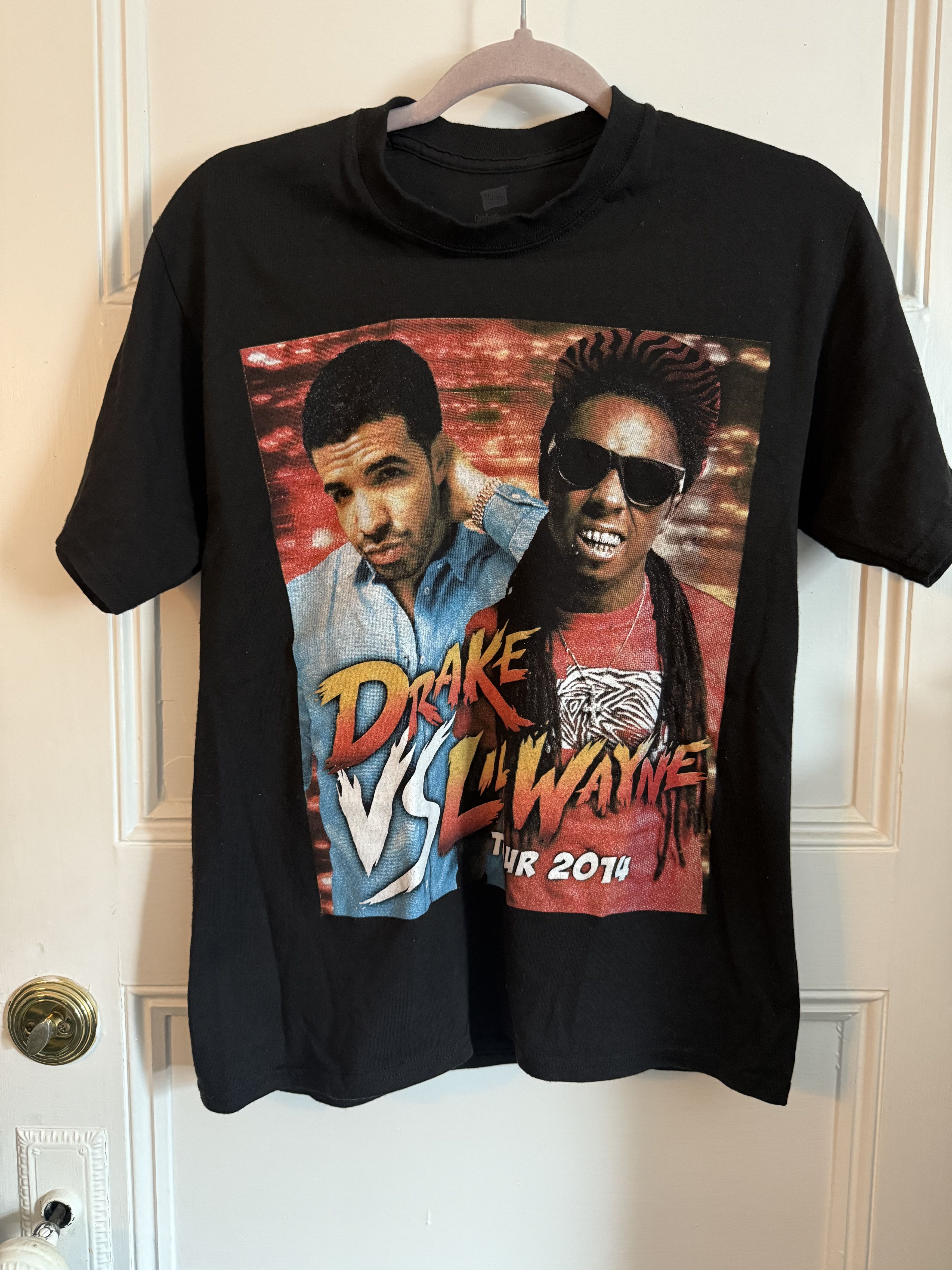 Rap Tees 2014 Drake vs Lil Wayne Tour Tee Shirt Size US M / EU 48-50 / 2 - 1 Thumbnail