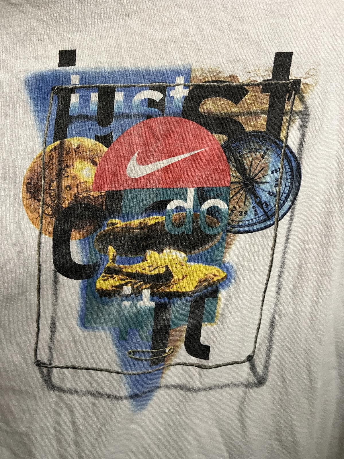 Nike VTG 90s Nike T-shirt Just Do It Nike Globe Compass Cleat - L Size US L / EU 52-54 / 3 - 3 Thumbnail