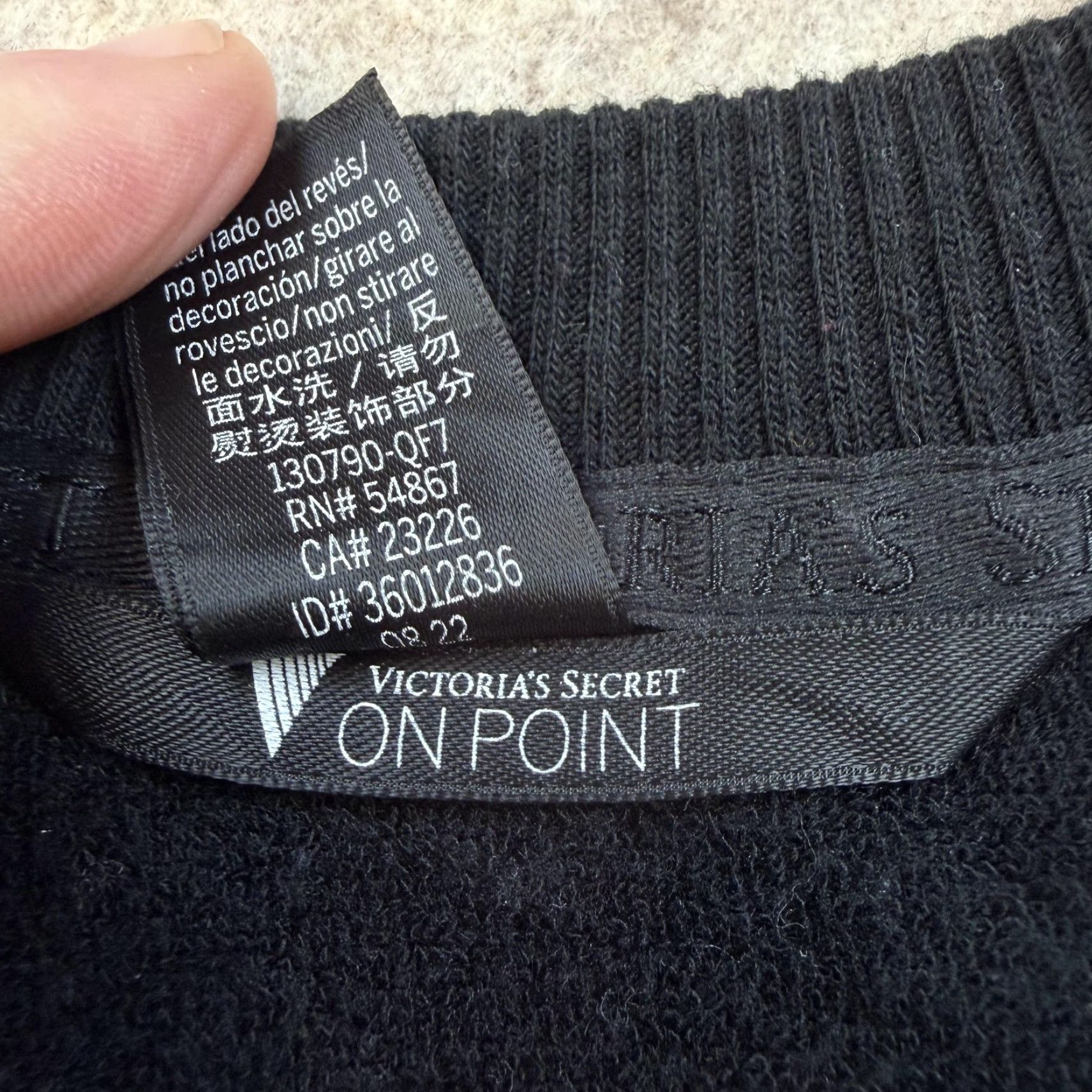 Victoria's Secret Victoria's Secret On Point Sweatshirt Womens M Black VS Logo Crewneck Size M / US 6-8 / IT 42-44 - 5 Thumbnail