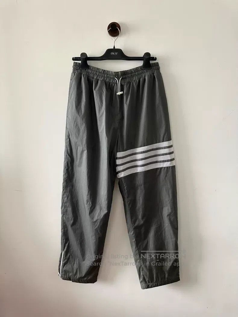 Thom Browne Thom Browne size 3 Gray nylon pants Size US 28 / EU 44 - 1 Thumbnail