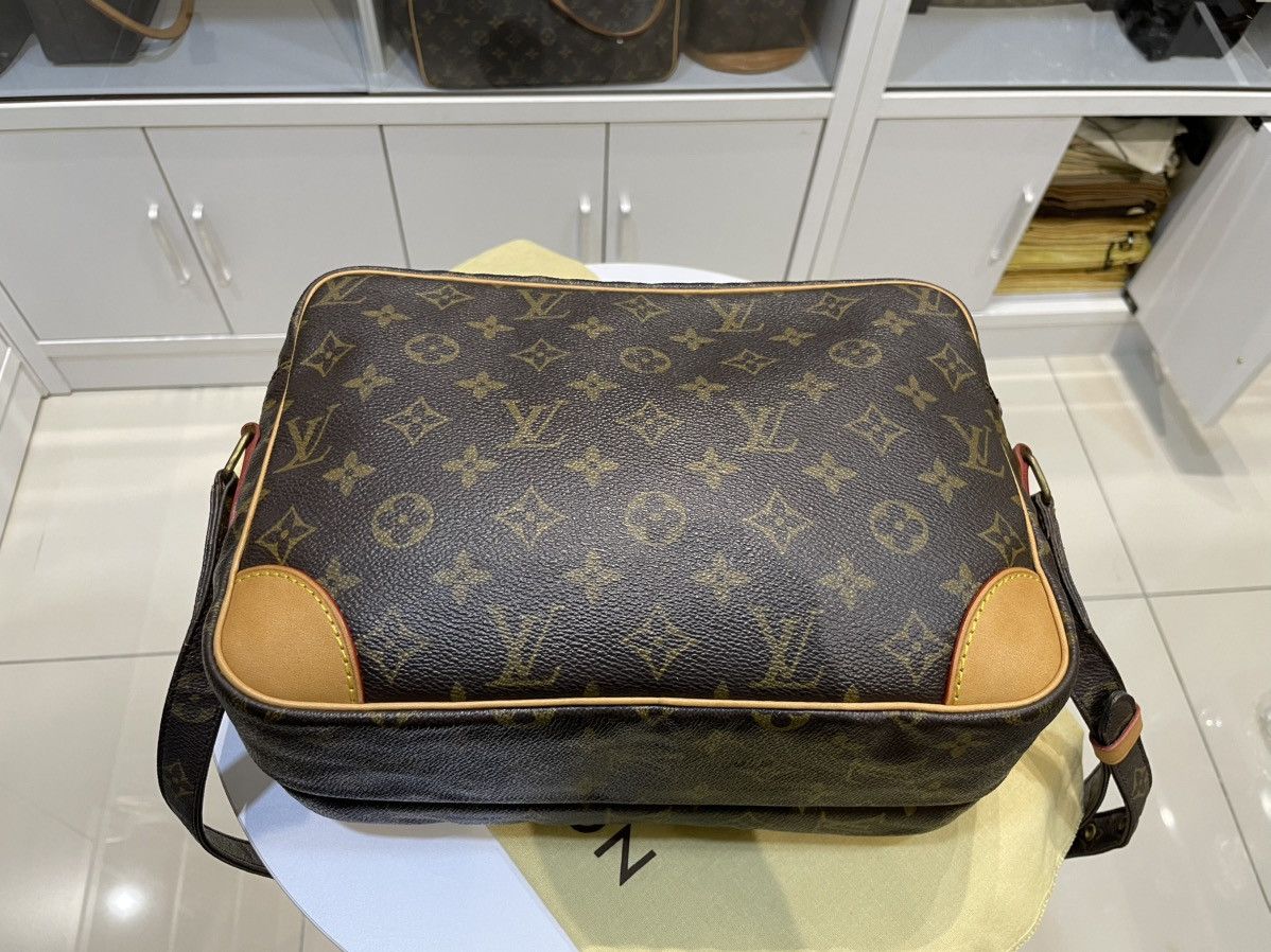Louis Vuitton AUTHENTIC LOUIS VUITTON MONO NILE PM BAG Size ONE SIZE - 9 Thumbnail