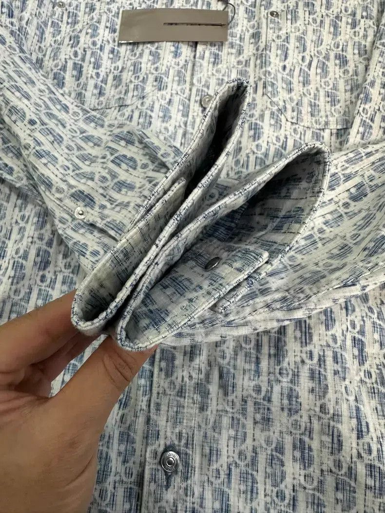 Dior Dior White and blue full-print shirt Size US XS / EU 42 / 0 - 5 Thumbnail