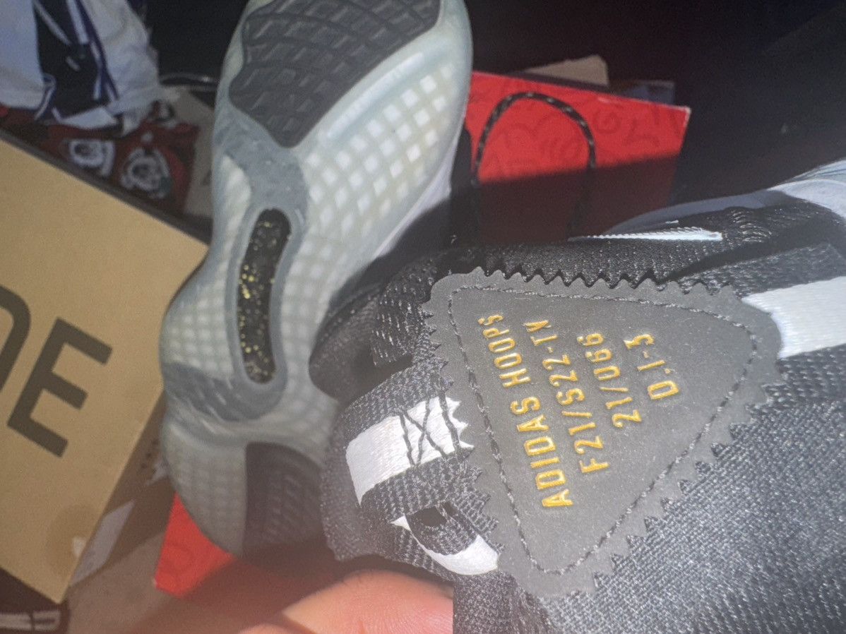 Adidas DON Issue 3 Size US 12 / EU 45 - 3 Thumbnail