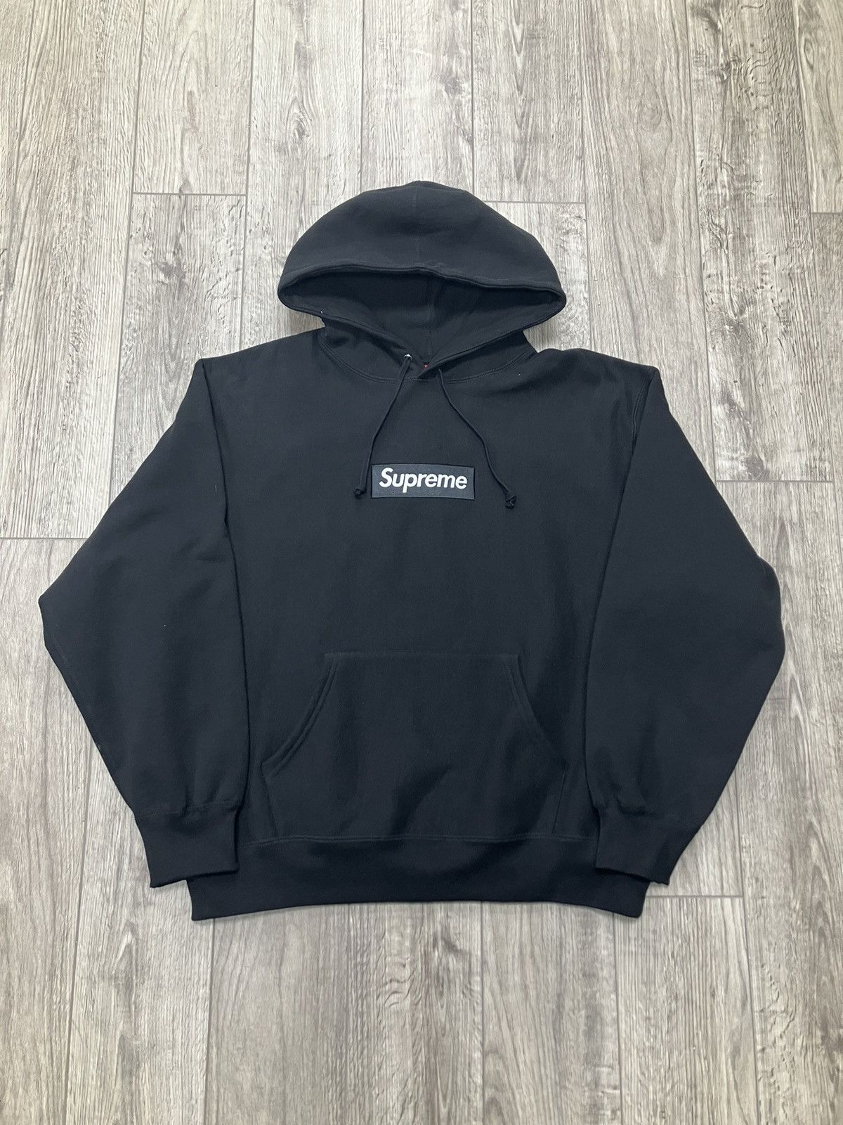 Supreme Supreme Box Logo Hoodie FW23 Size L | Grailed