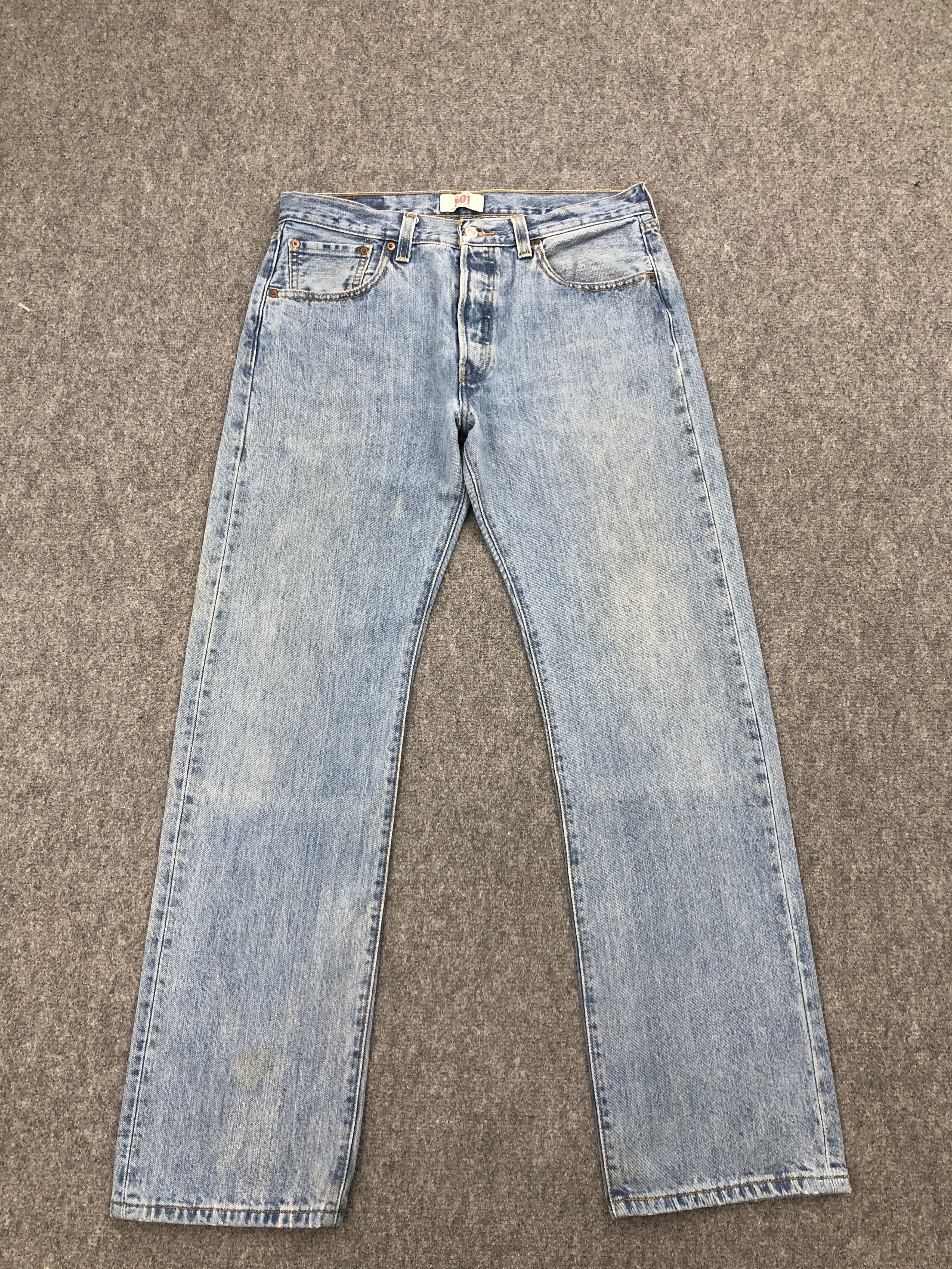 Levi's × Vintage Vintage Levi's 501 Light Blue Washed Jeans Size US 31 - 1 Thumbnail