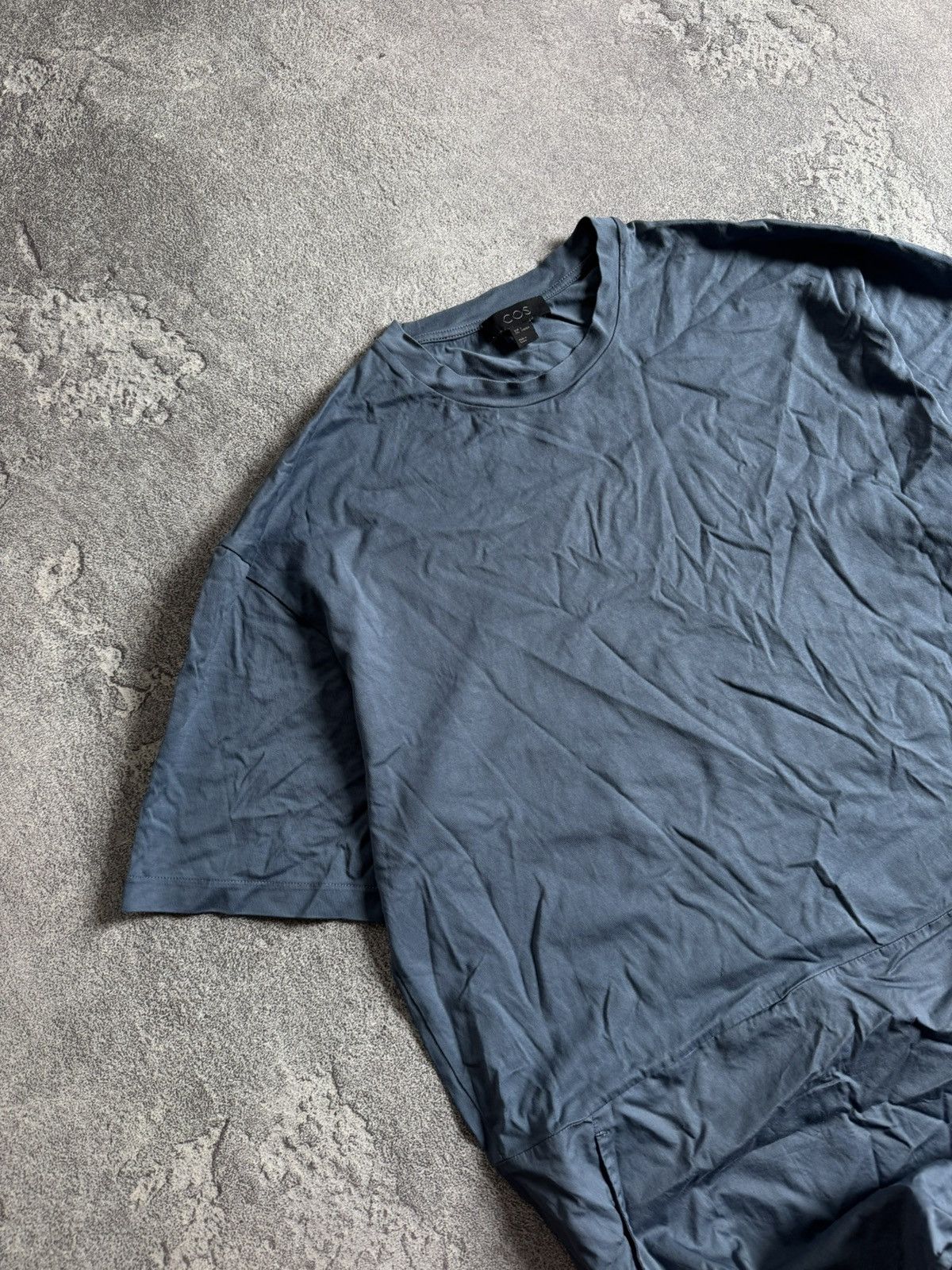 Cos COS S/size Tee Tshirt basic minimalism casual Size S / US 4 / IT 40 - 2 Thumbnail
