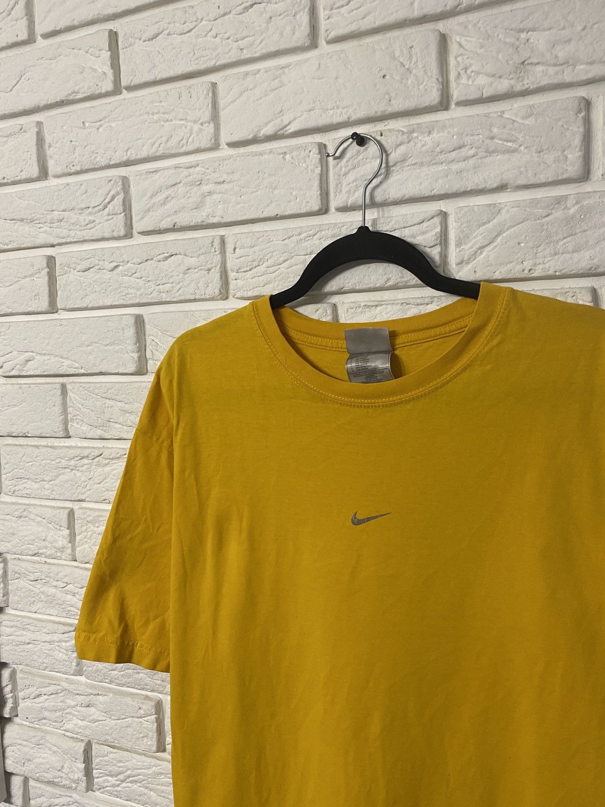 Vintage Vintage Nike Presto Centr Swoosh T-Shirt Big Logo Y2K Drill Size US XL / EU 56 / 4 - 3 Thumbnail