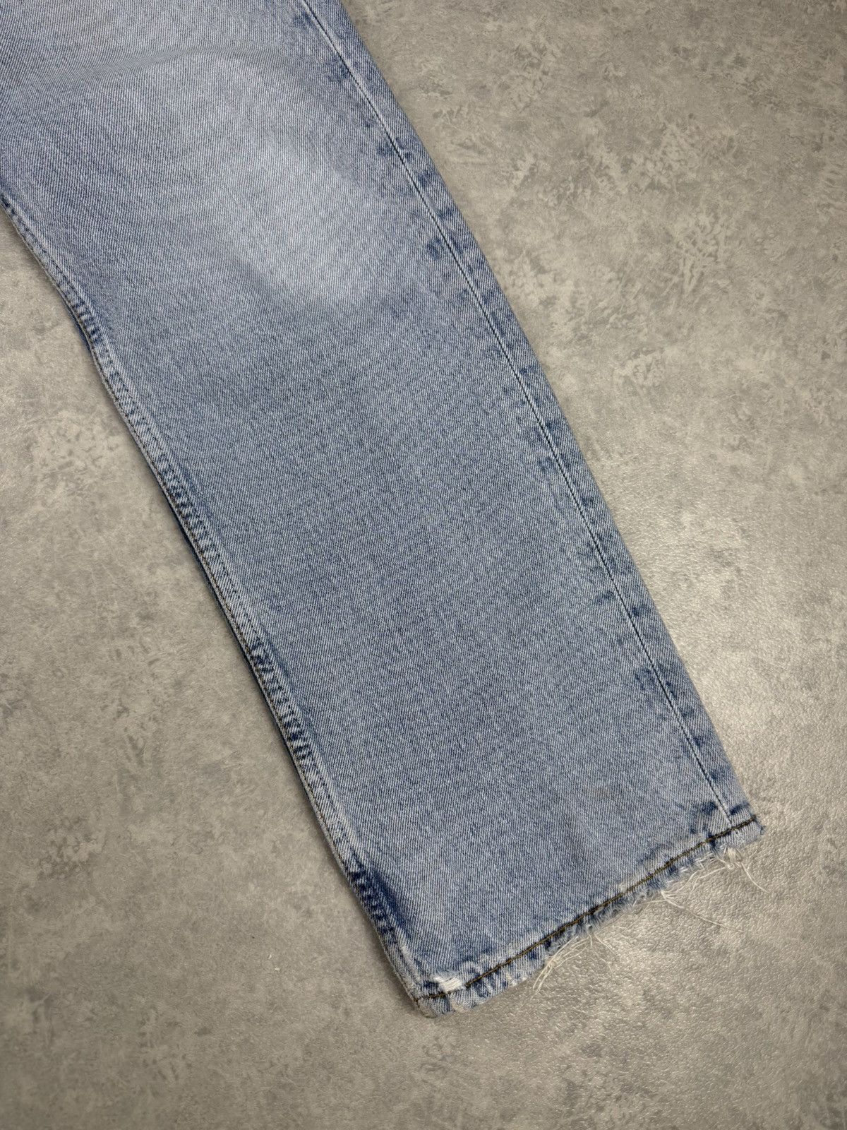 Levi's Vintage Clothing Levi’s 501 Vintage Distressed Jeans Made in France 33x32 Size US 33 - 2 Thumbnail