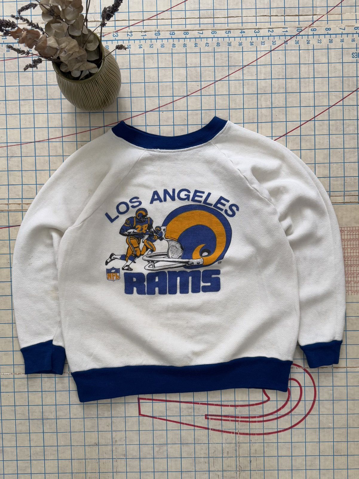 NFL × Vintage Vintage LA Rams Raglan Sleeve Crewneck Boys Kids Size Large Size US XXS / EU 40 - 1 Thumbnail
