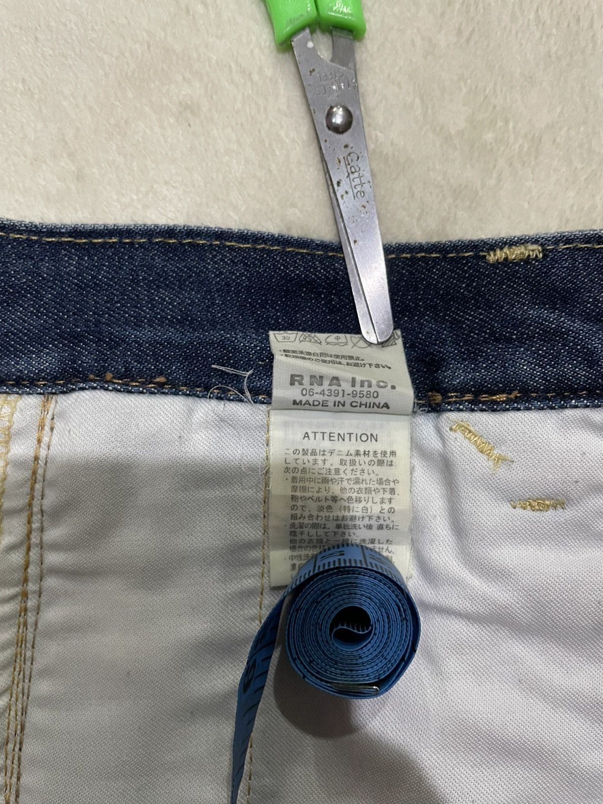 Japanese Brand Vintage Rna Inc. Skinny Madwush Faded Denim Jeans Size US 32 / EU 48 - 9 Thumbnail