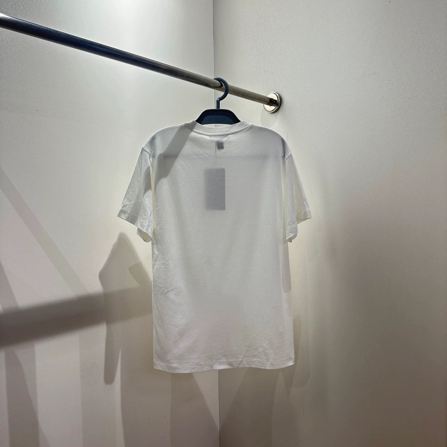 Louis Vuitton Louis Vuitton May890 chain s/s tee white women's xs Size XS / US 0-2 / IT 36-38 - 2 Thumbnail