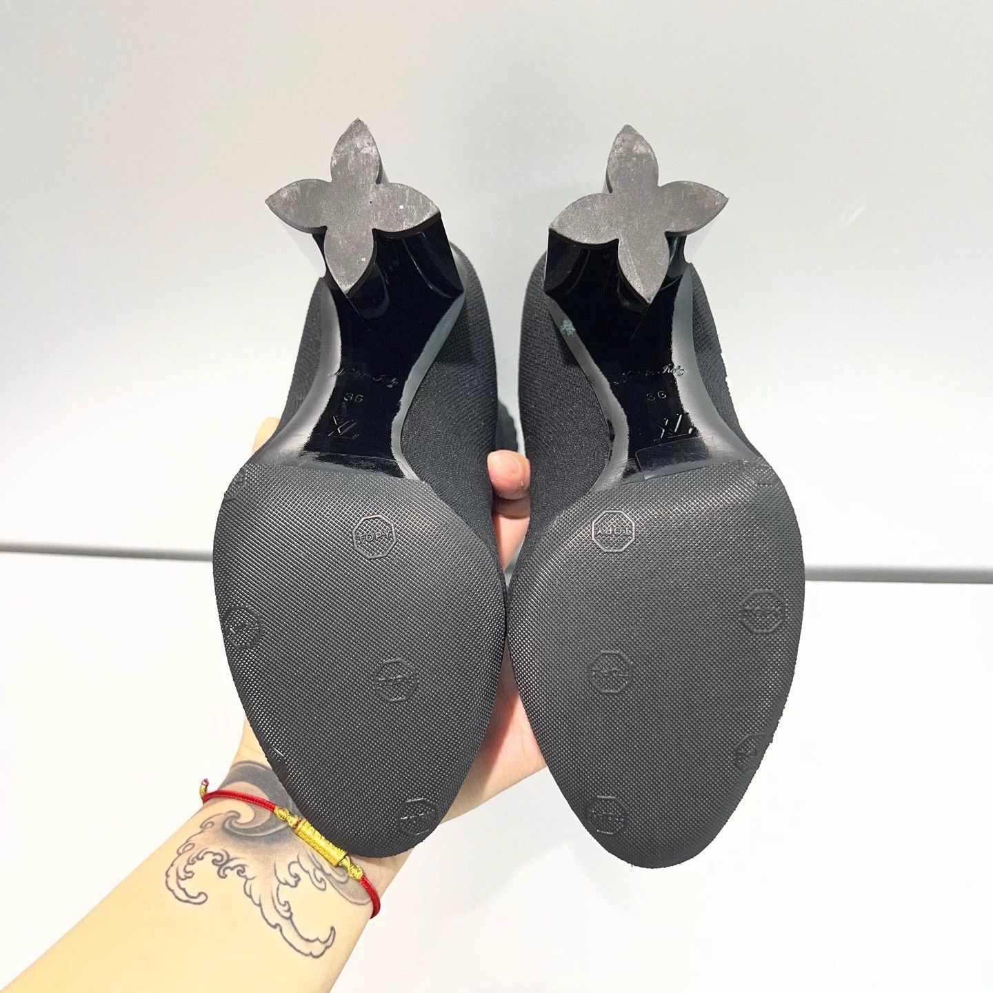 Louis Vuitton LV Side Logo Sock Heels EU 36 Size US 5 / IT 35 - 4 Thumbnail