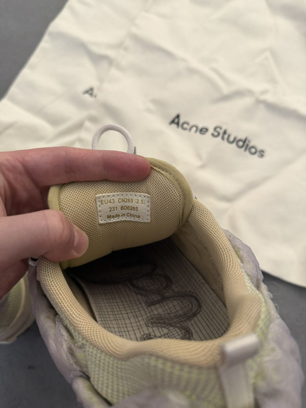 Acne Studios Acne Studios Textured Mesh Sneakers – Beige/Neon – Size 43 Size US 10 / EU 43 - 5 Thumbnail