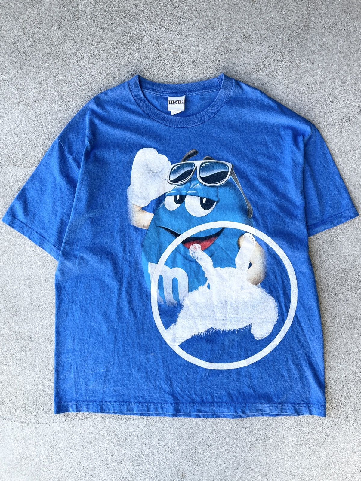 basketcase gallery STEAL! Basketcase Gallery M&M with Rabbit Tee Size US XXL / EU 58 / 5 - 3 Thumbnail