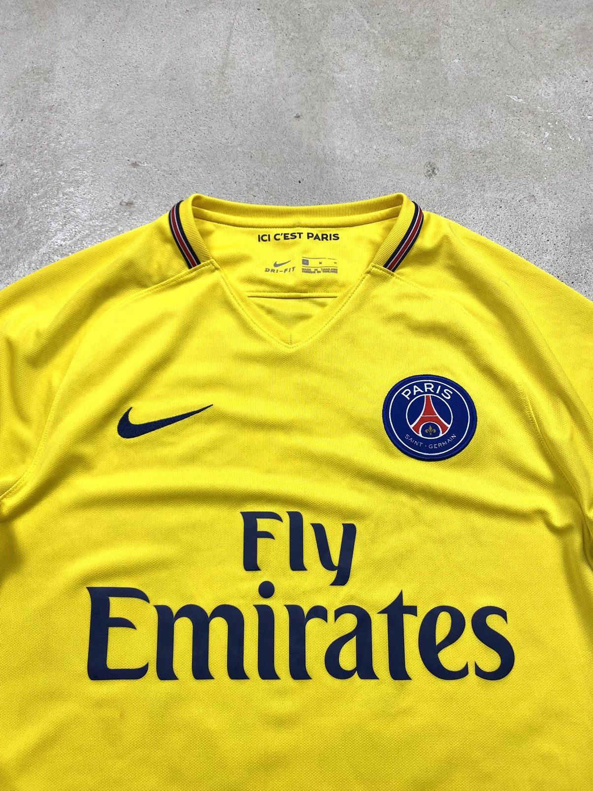 Nike Nike Paris Saint Germain Soccer Jersey T Shirt Hype Y2K Size US M / EU 48-50 / 2 - 3 Thumbnail
