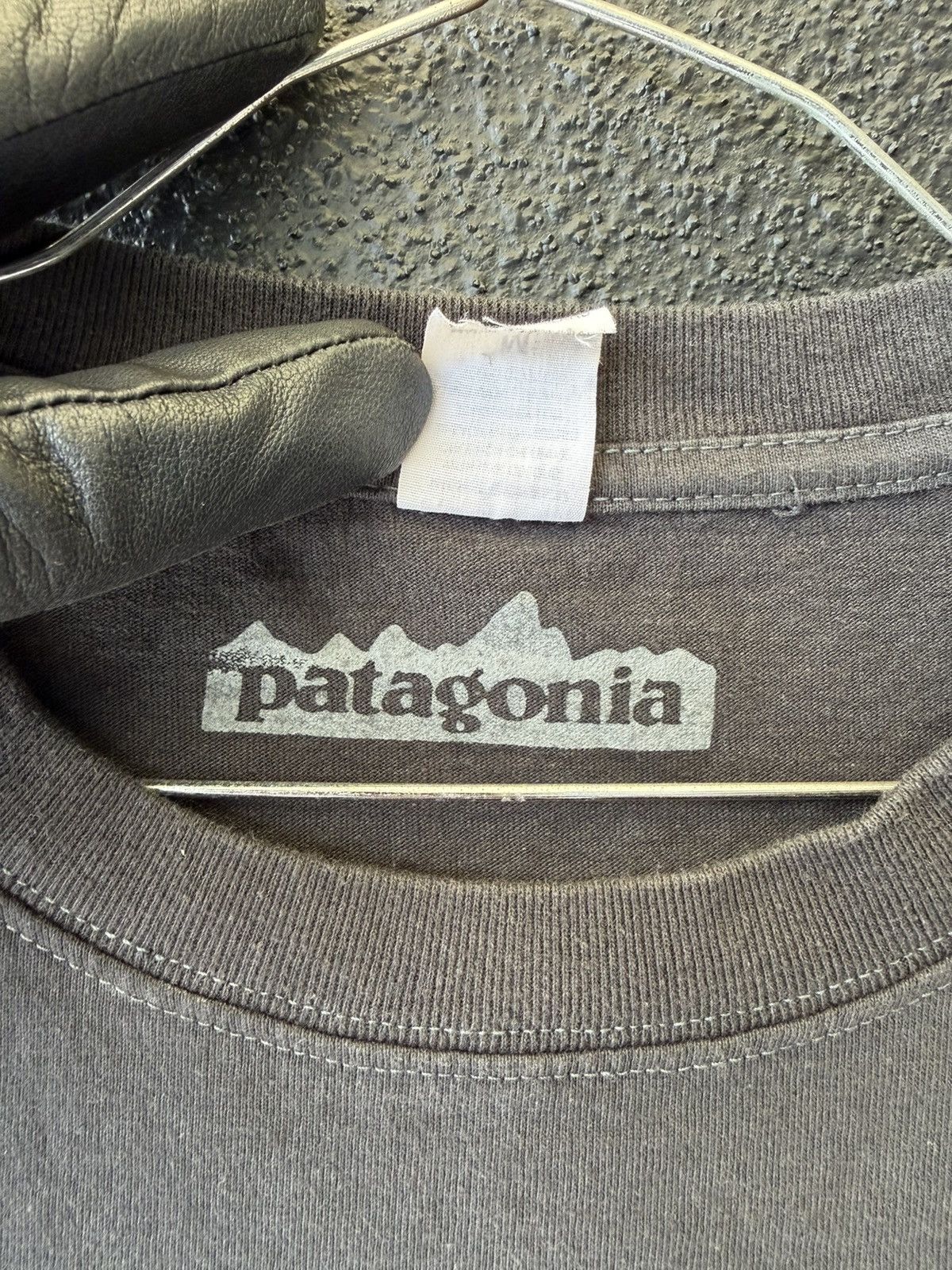 Patagonia Patagonia P-6 Logo Responsibili-Tee T-Shirt Dark Grey Size US S / EU 44-46 / 1 - 7 Thumbnail