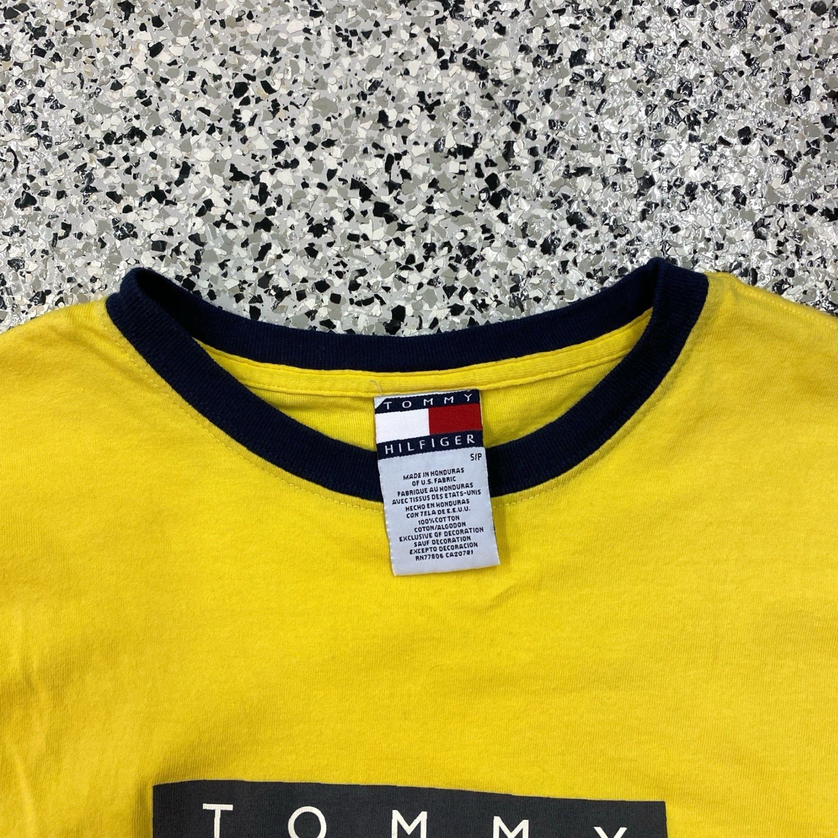 Tommy Hilfiger VINTAGE Tommy Hilfiger Flag Shirt Mens Small Yellow Blue Ringer Tee 90s Shirt Mens Small Blue Flag 90s Hilfiger Tommy Jeans Hip Hop Retro Size US S / EU 44-46 / 1 - 2 Thumbnail