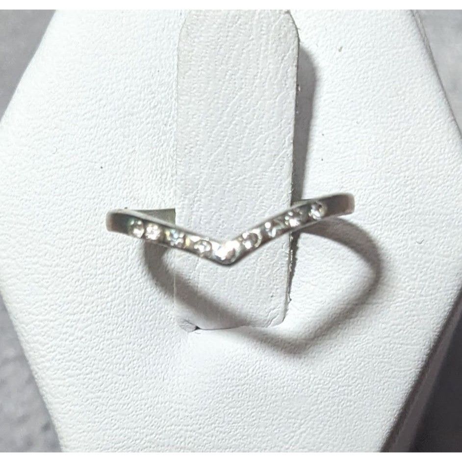 Other Minimalist Gemmed Chevron Silver Tone Ring Size 3 1/2 Size ONE SIZE - 5 Thumbnail