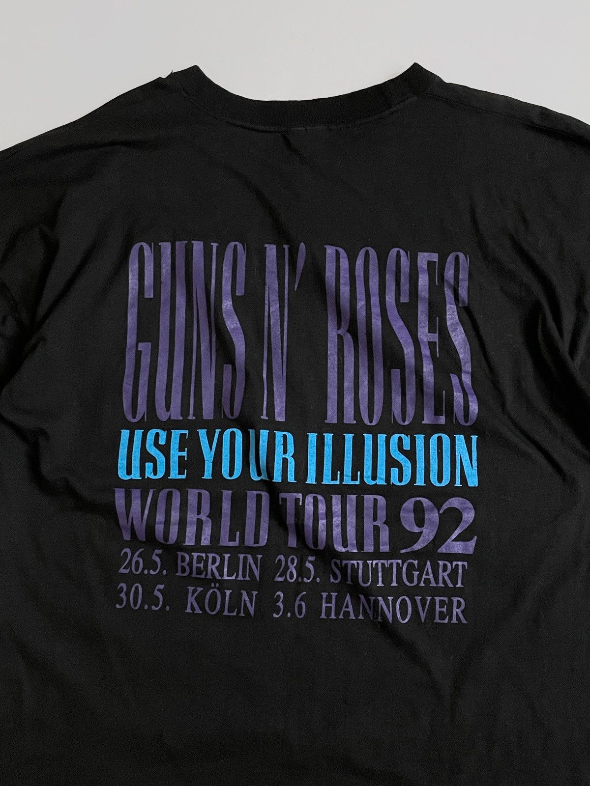 Band Tees × Guns N' Roses Vintage Guns N Roses Tour 1992 single stitch Size US L / EU 52-54 / 3 - 4 Thumbnail