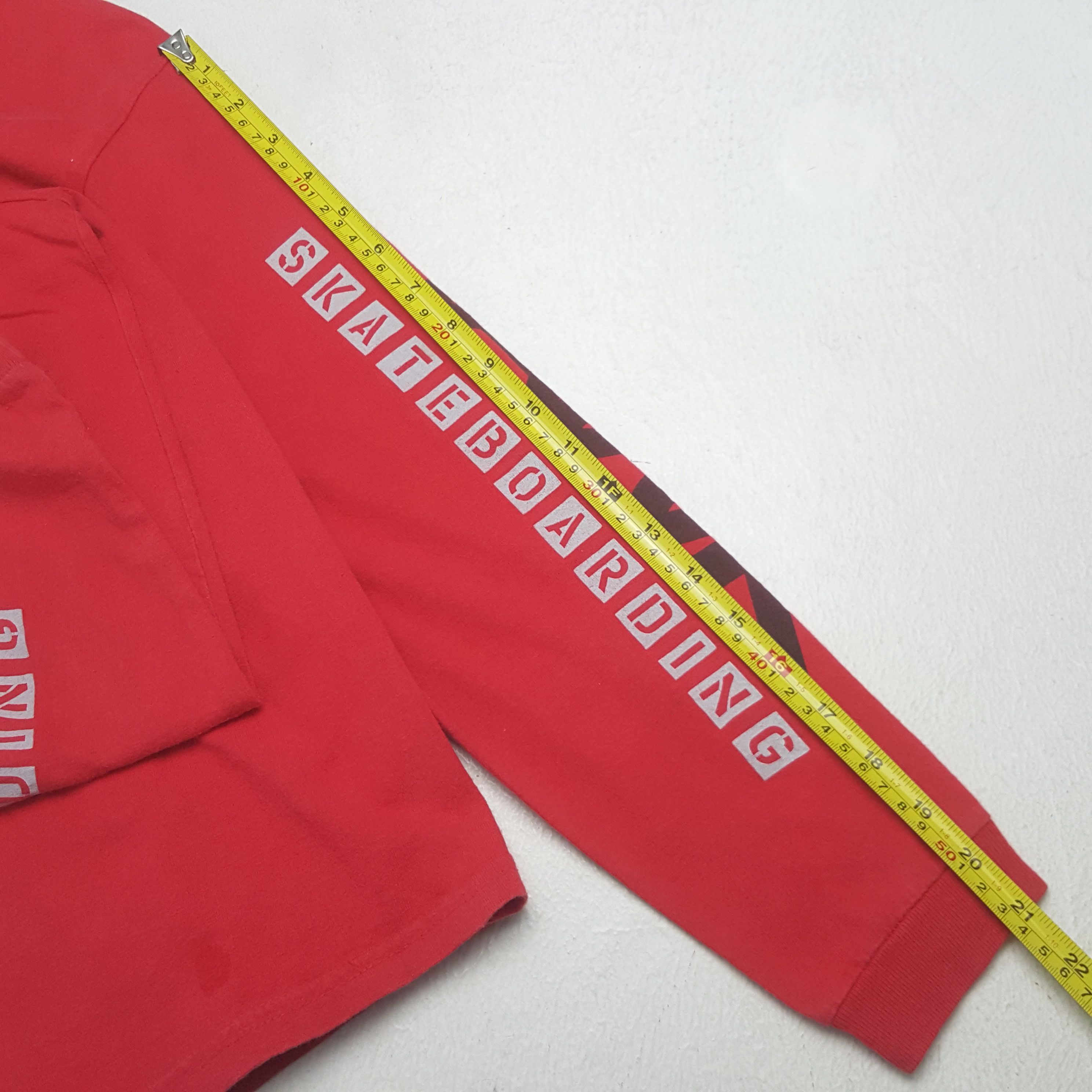 Hawk Vintage Tony Hawk Skate Boarding Long Sleeve Tshirt RR18 Size US S / EU 44-46 / 1 - 6 Thumbnail