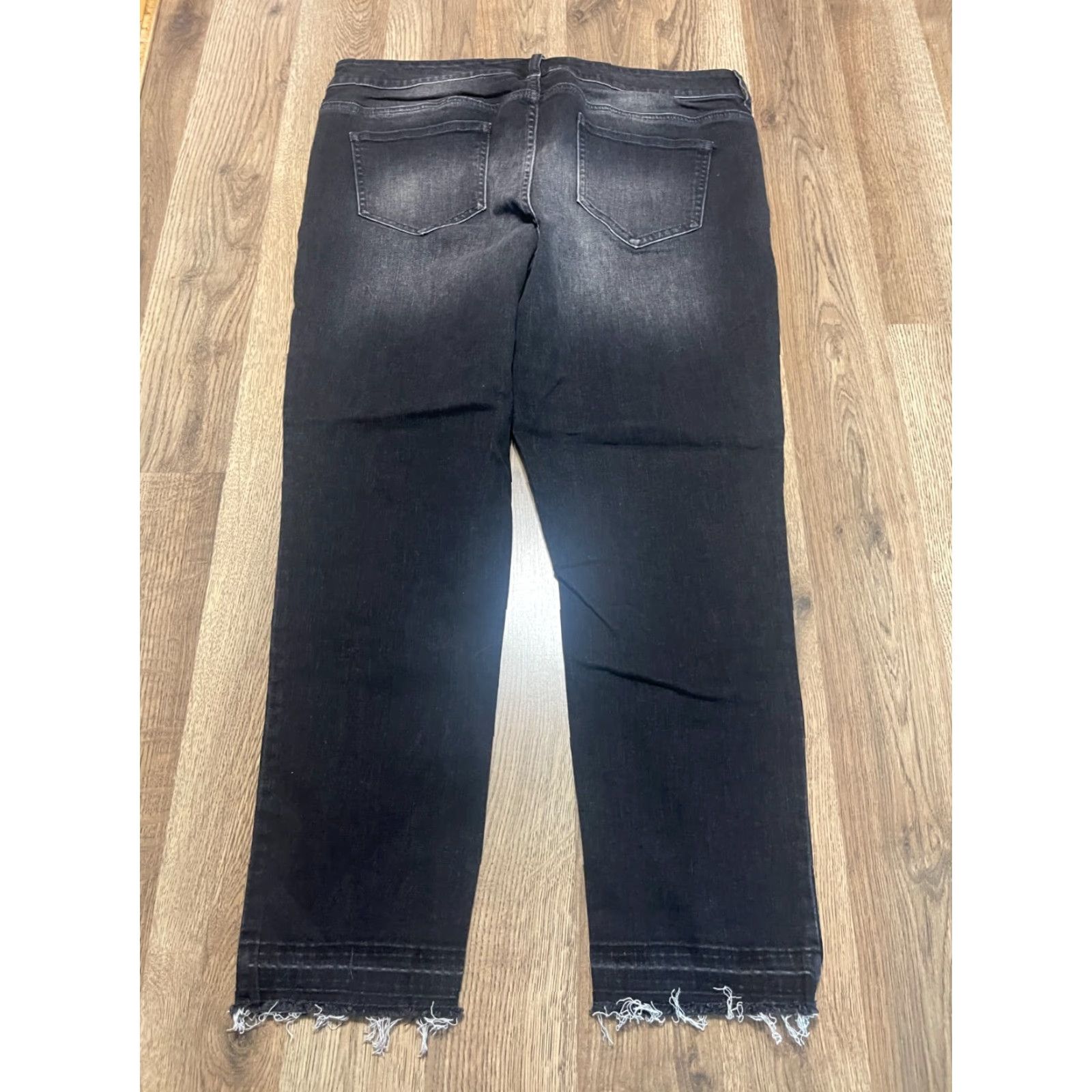 Vintage Maurices Jeans Womens 16 Black Denim Frayed Hem 5-Pocket Regular Inseam 26 Pockets Stretch Jeans Size 38" / US 16 / IT 52 - 2 Thumbnail