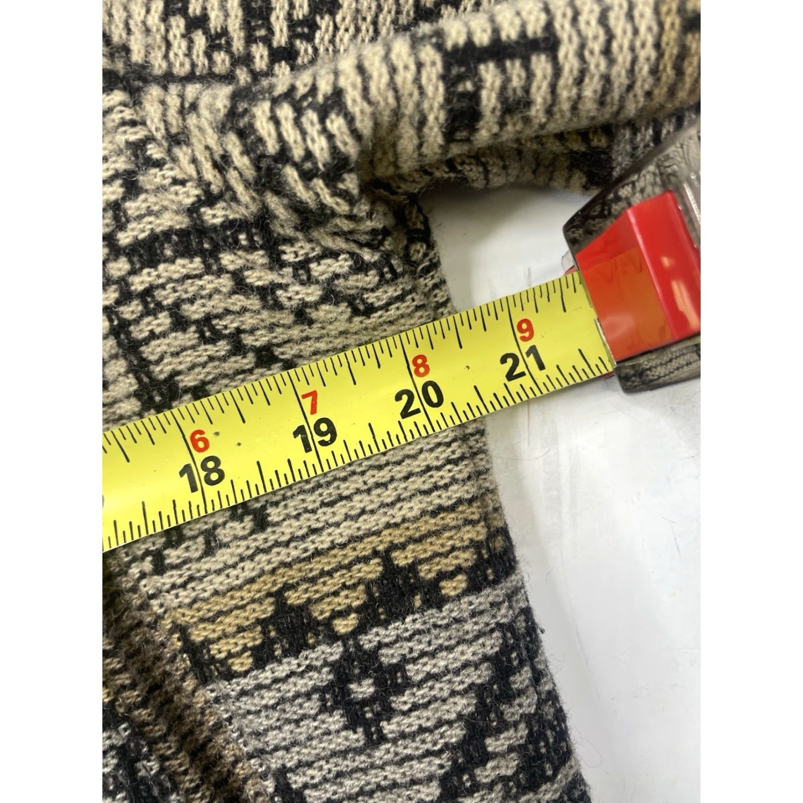Vintage VINTAGE Woolrich Isle Snowflake Aztec Southwest Zip Hood Jacket Coat Wool Small Size S / US 4 / IT 40 - 6 Thumbnail