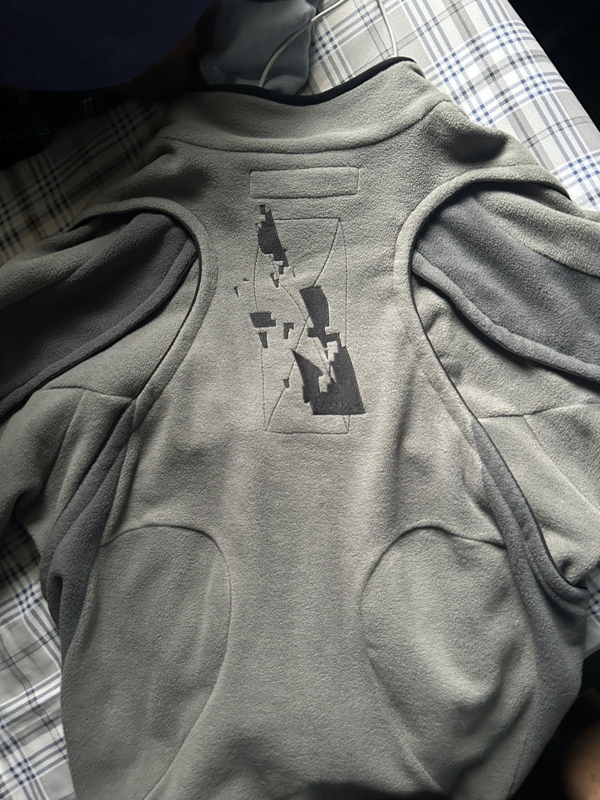Vintage Resurgence fleece sweater Size US L / EU 52-54 / 3 - 5 Thumbnail