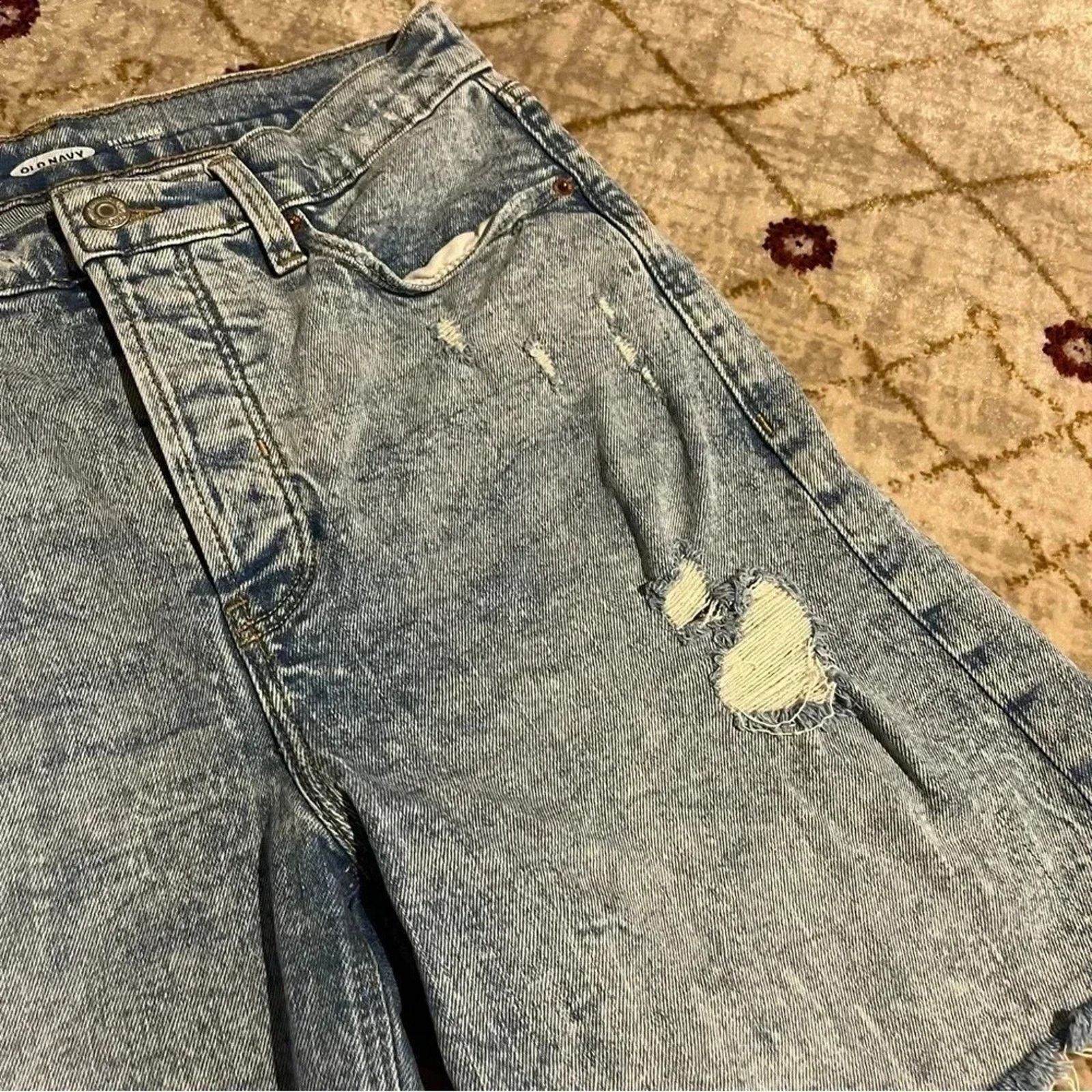 Old Navy OLD NAVY Sky-Hi Short 6 Extra High Rise Distressed Cutoffs Size 28" / US 6 / IT 42 - 10 Thumbnail