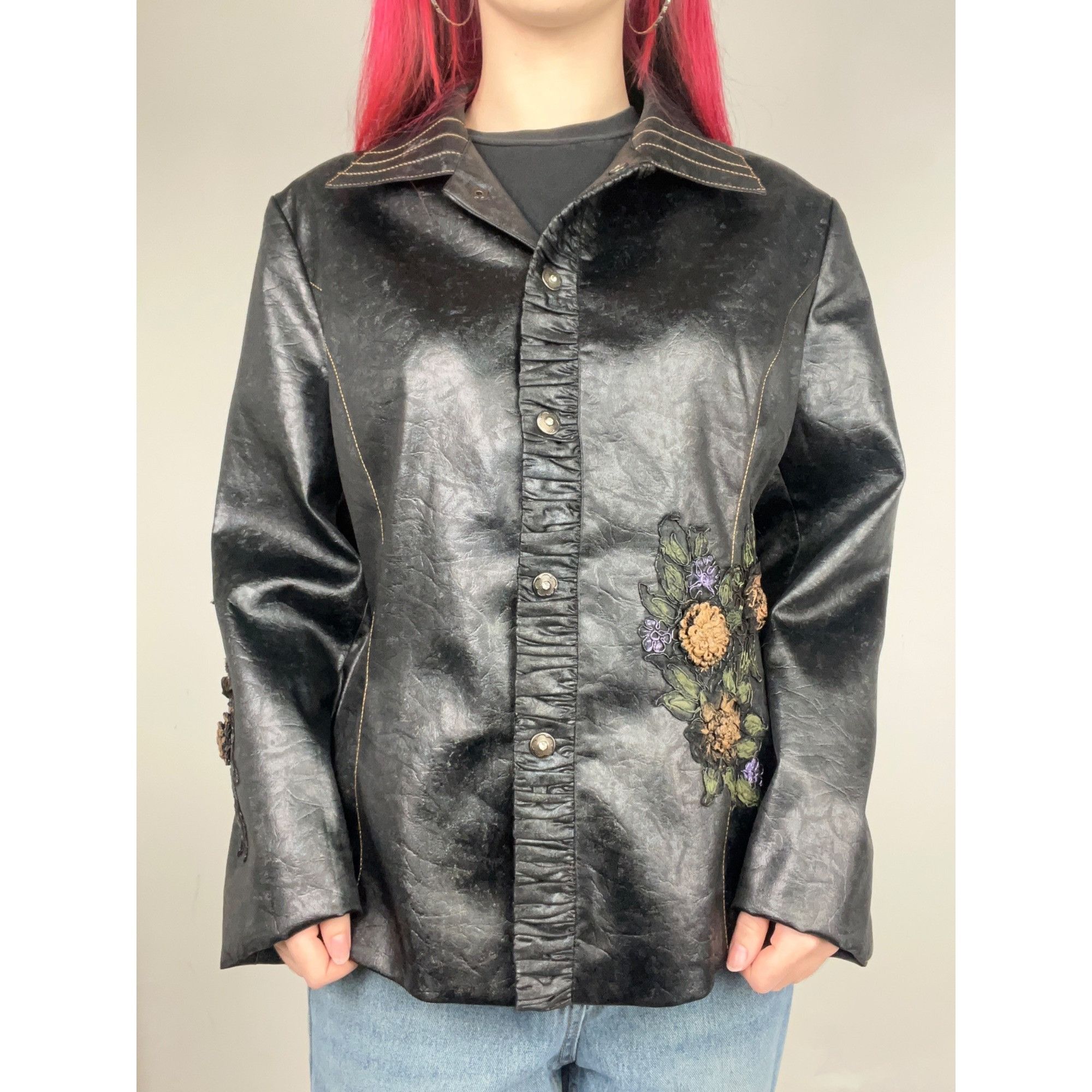 Vintage Vintage Red Coral Flower Embroidered Button Up Coat Size M / US 6-8 / IT 42-44 - 1 Thumbnail