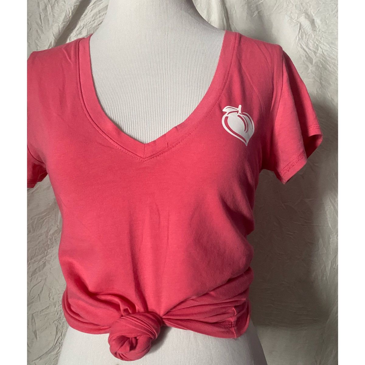 Vintage Retro, Wet Seal, Peach Coral V Neck, Semi Sheer Fitted Tee Size S / US 4 / IT 40 - 8 Thumbnail