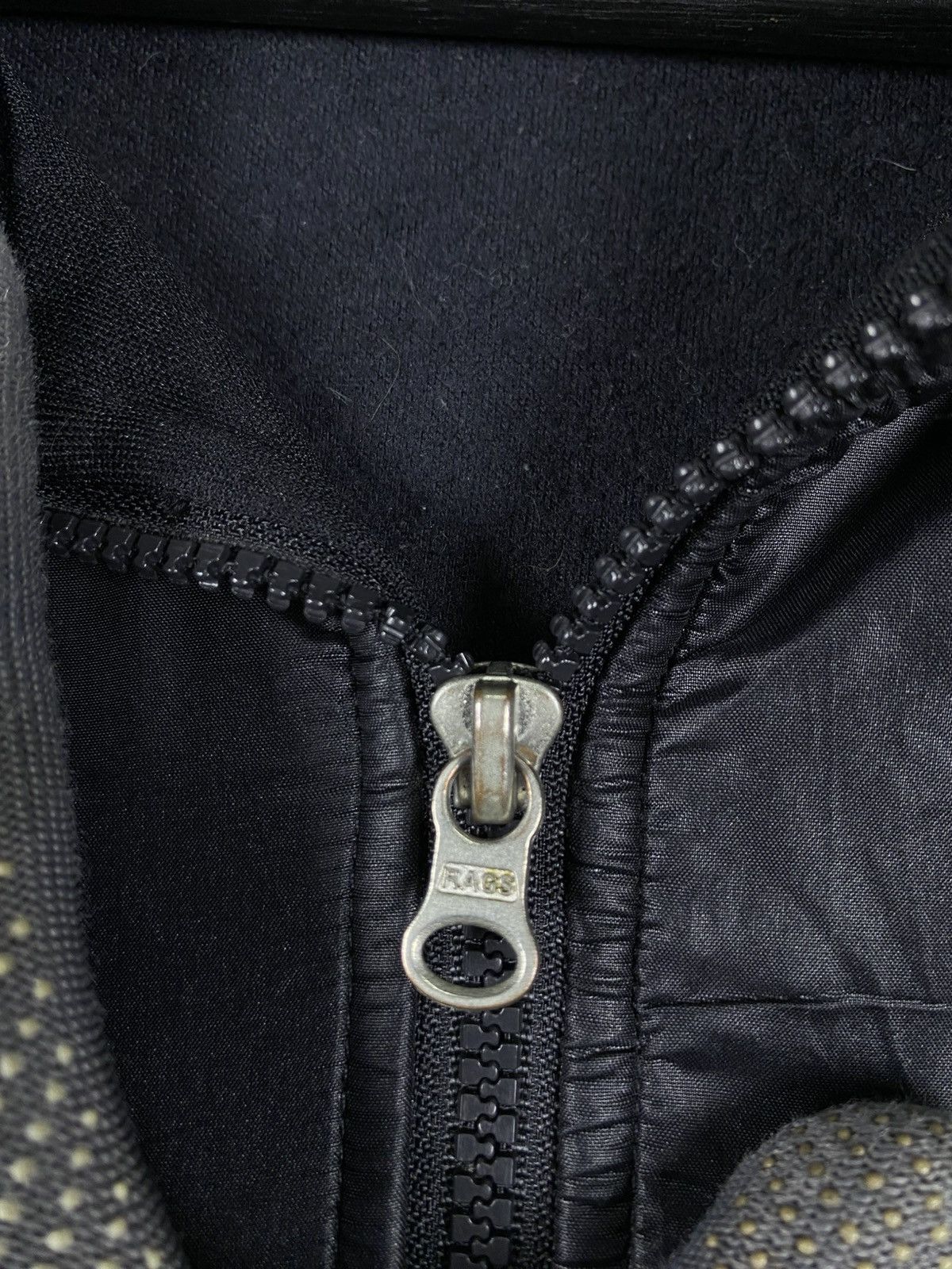 Japanese Brand Vintage RAGS Track Jacket Black Full Zip Minimal Sportswear Size US M / EU 48-50 / 2 - 8 Thumbnail