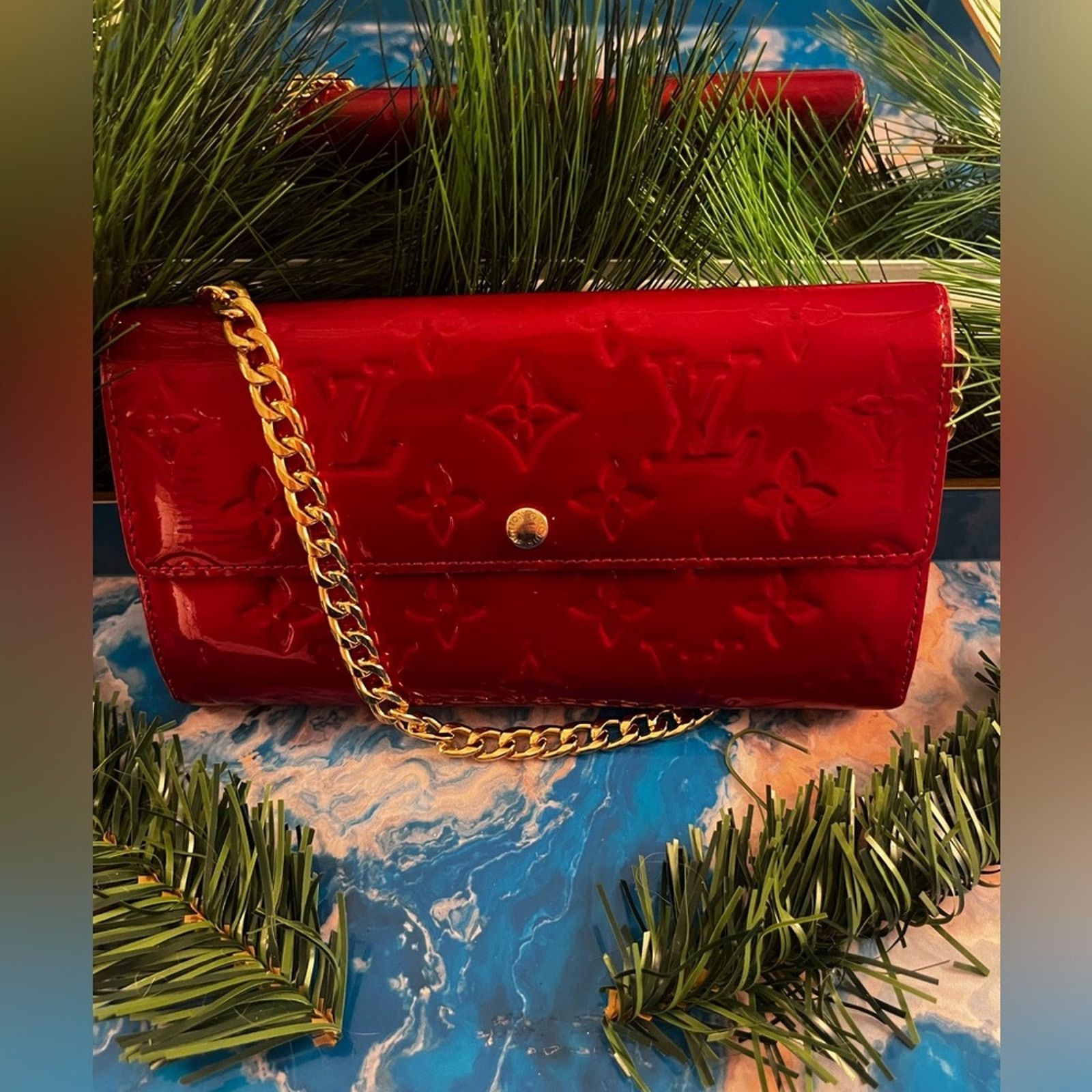 Bright red Louis Vuitton Vernis long Sarah wallet, EUC