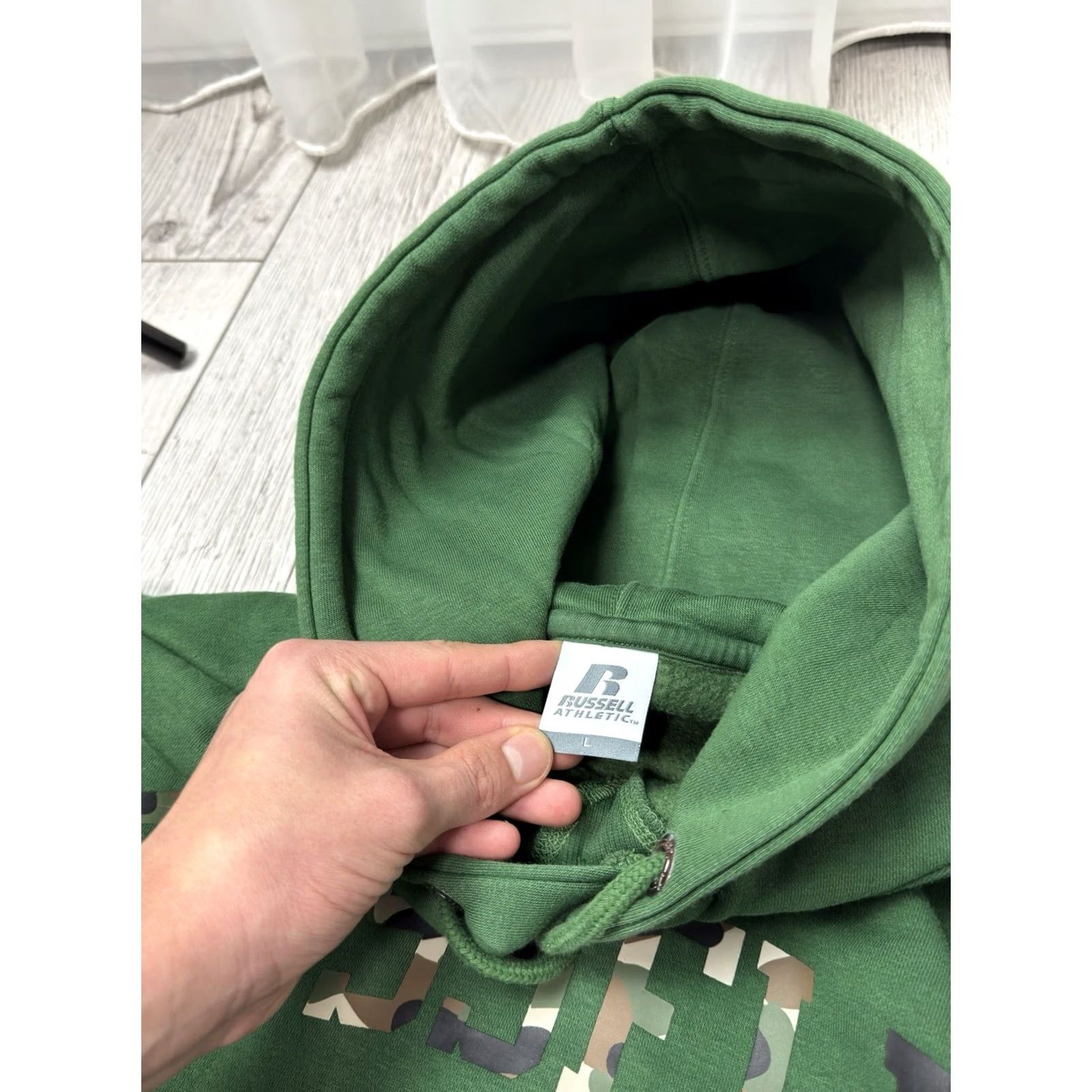 Russell Athletic Vintage Russell Athletic Hoodie Size L Green Big Logo Y2K Size US L / EU 52-54 / 3 - 5 Thumbnail