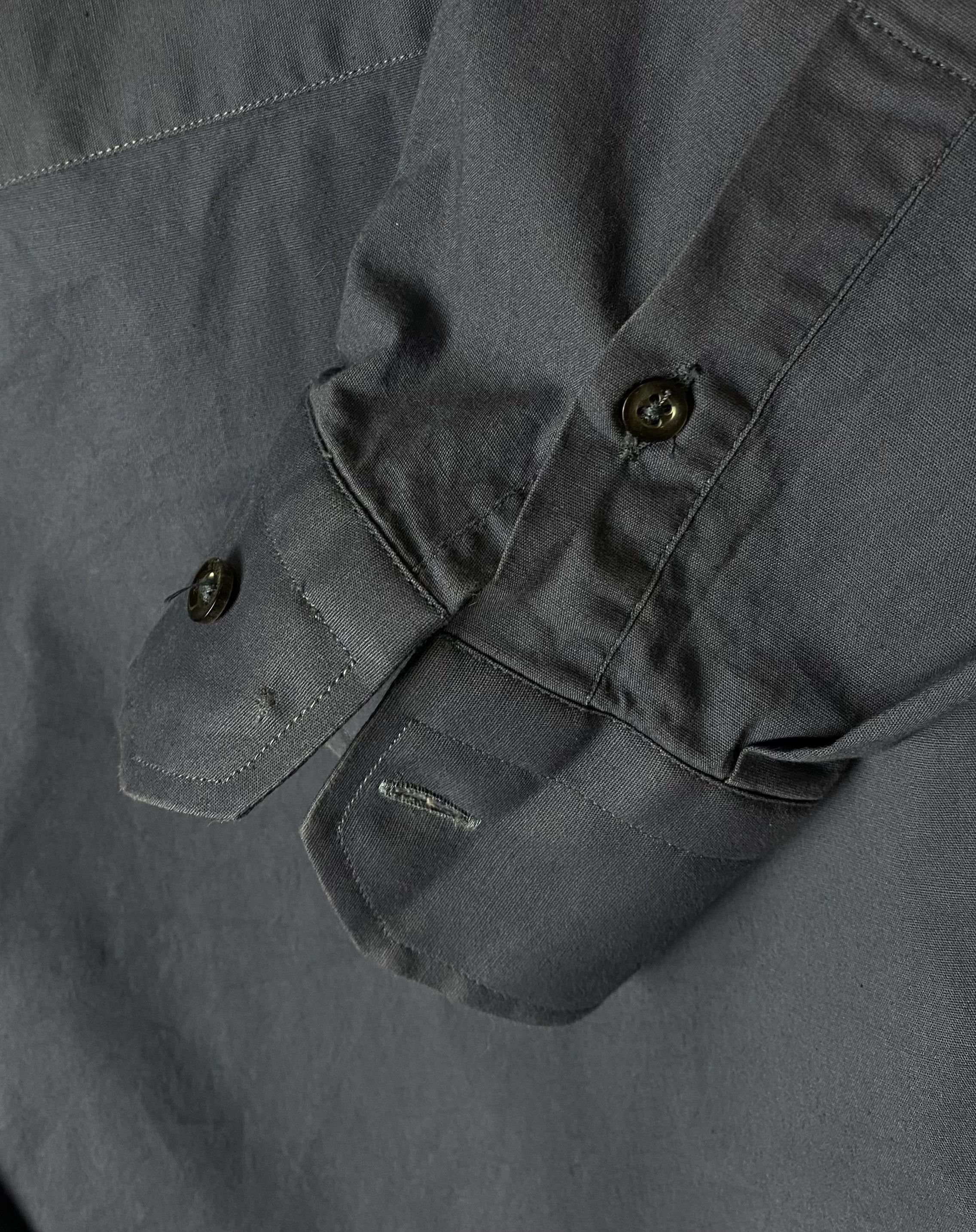 Moschino Vintage MOSCHINO Navy Button Up Shirt M477 Size US M / EU 48-50 / 2 - 9 Thumbnail