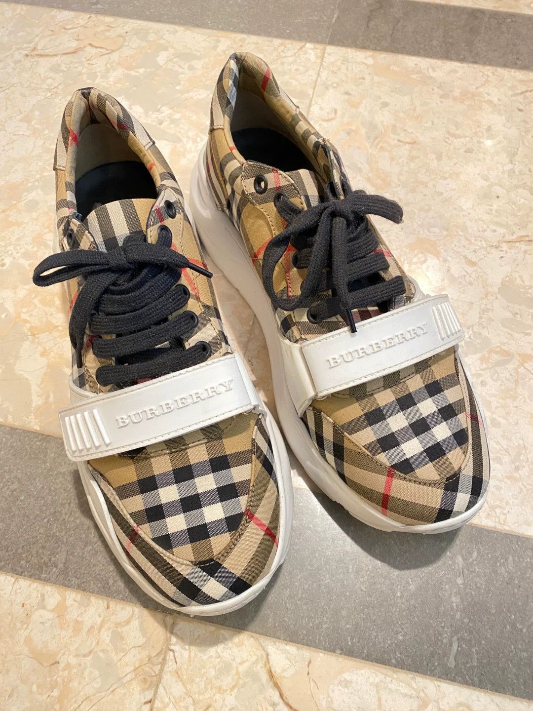 Burberry Burberry Men's Sneakers Size 42.5 Size US 9.5 / EU 42-43 - 1 Thumbnail