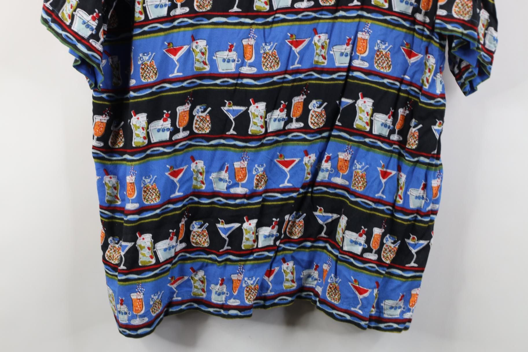 Vintage Vintage 90s Streetwear Gabardine Drinks Button Shirt Size US M / EU 48-50 / 2 - 12 Thumbnail