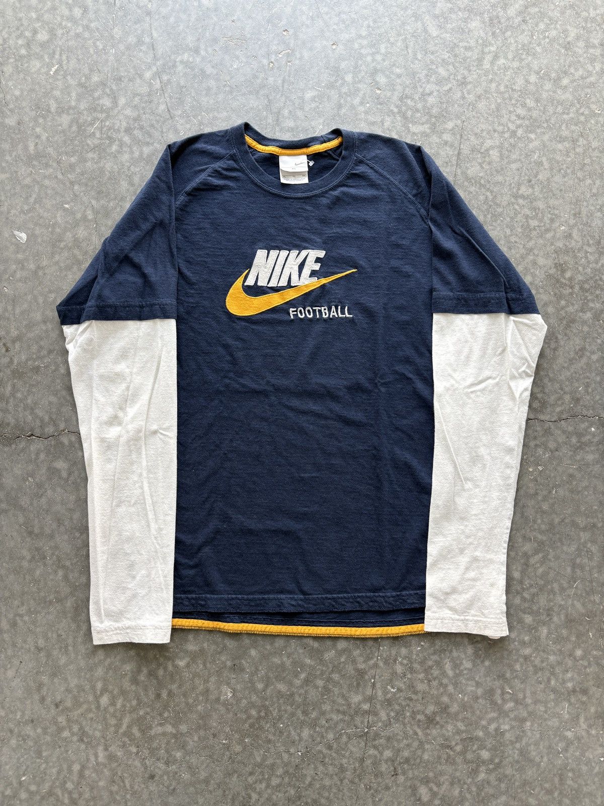 Vintage Y2K Nike Longsleeve Tee