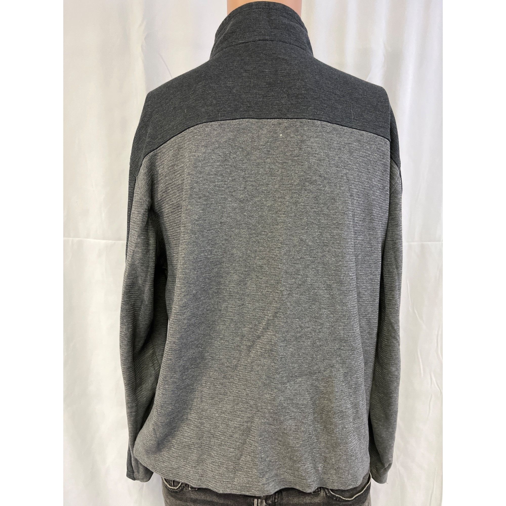 Calvin Klein Calvin Klein Men's Grey Sweatshirt/Pullover Sz L SKU 4706 Size US L / EU 52-54 / 3 - 2 Thumbnail